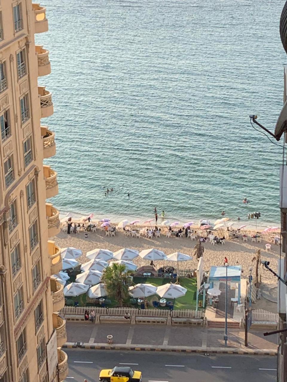 Apartment with Sea View - Photo 1