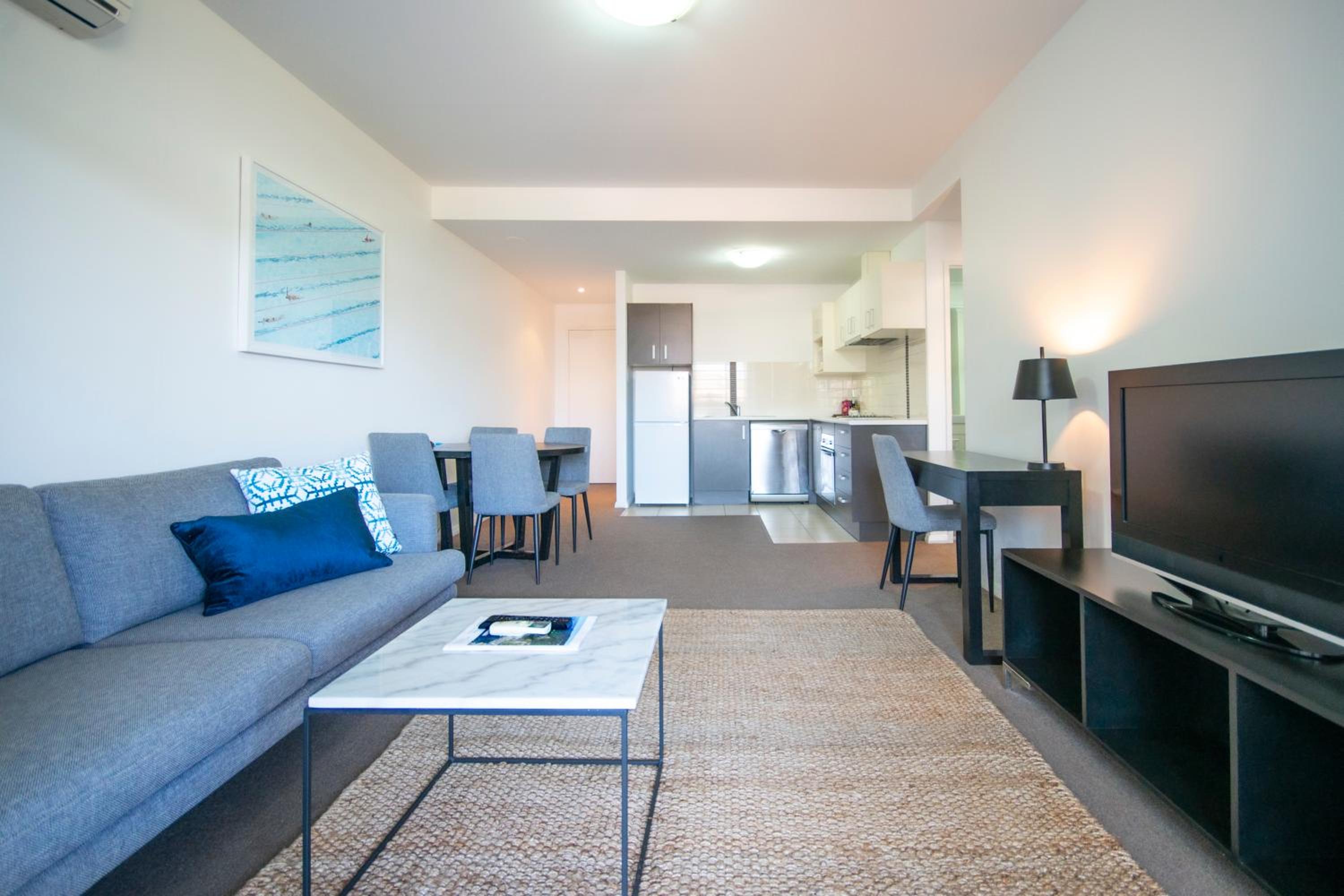 Superior One-Bedroom Apartment