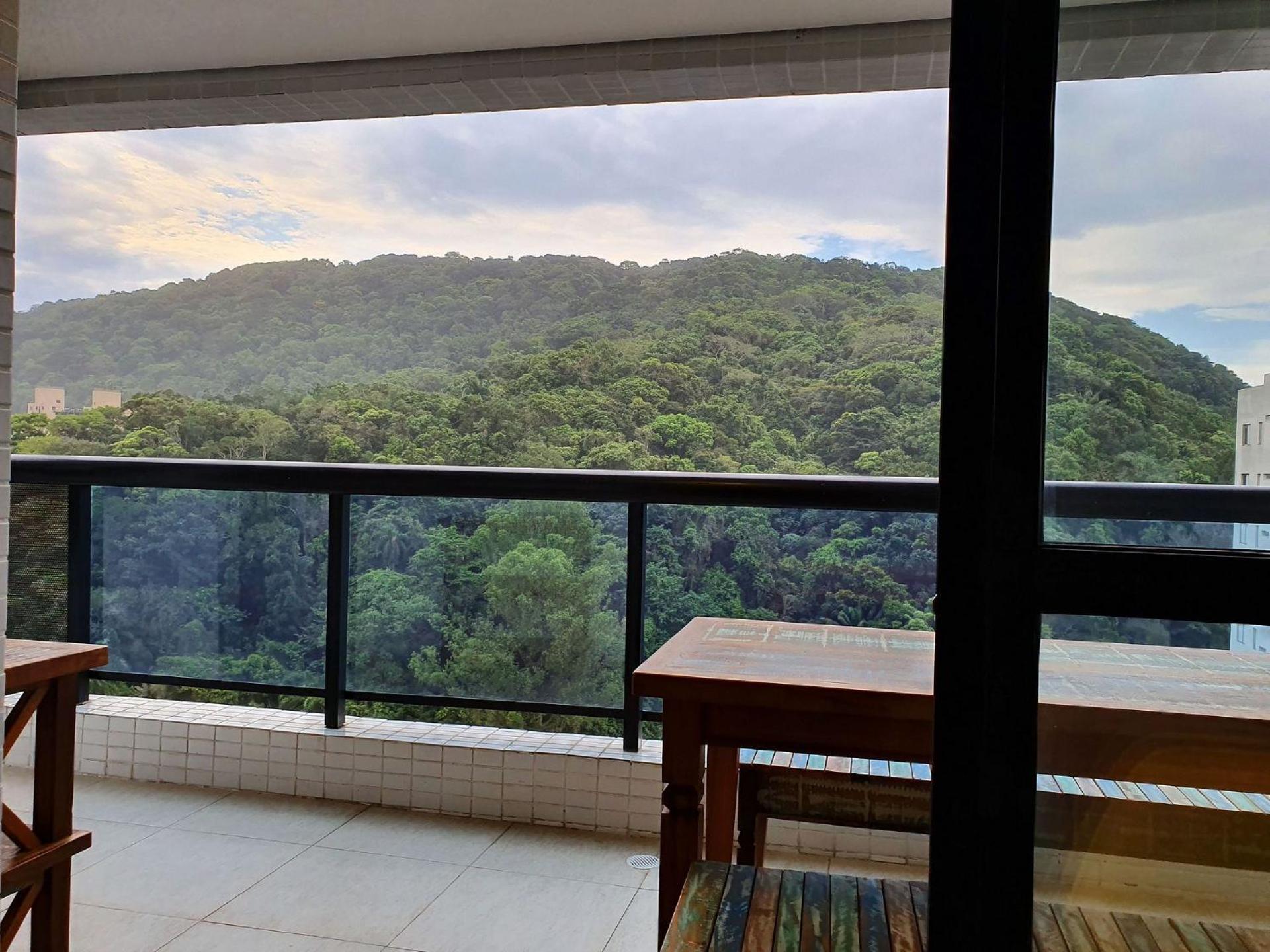 Apartment with Mountain View photo 2