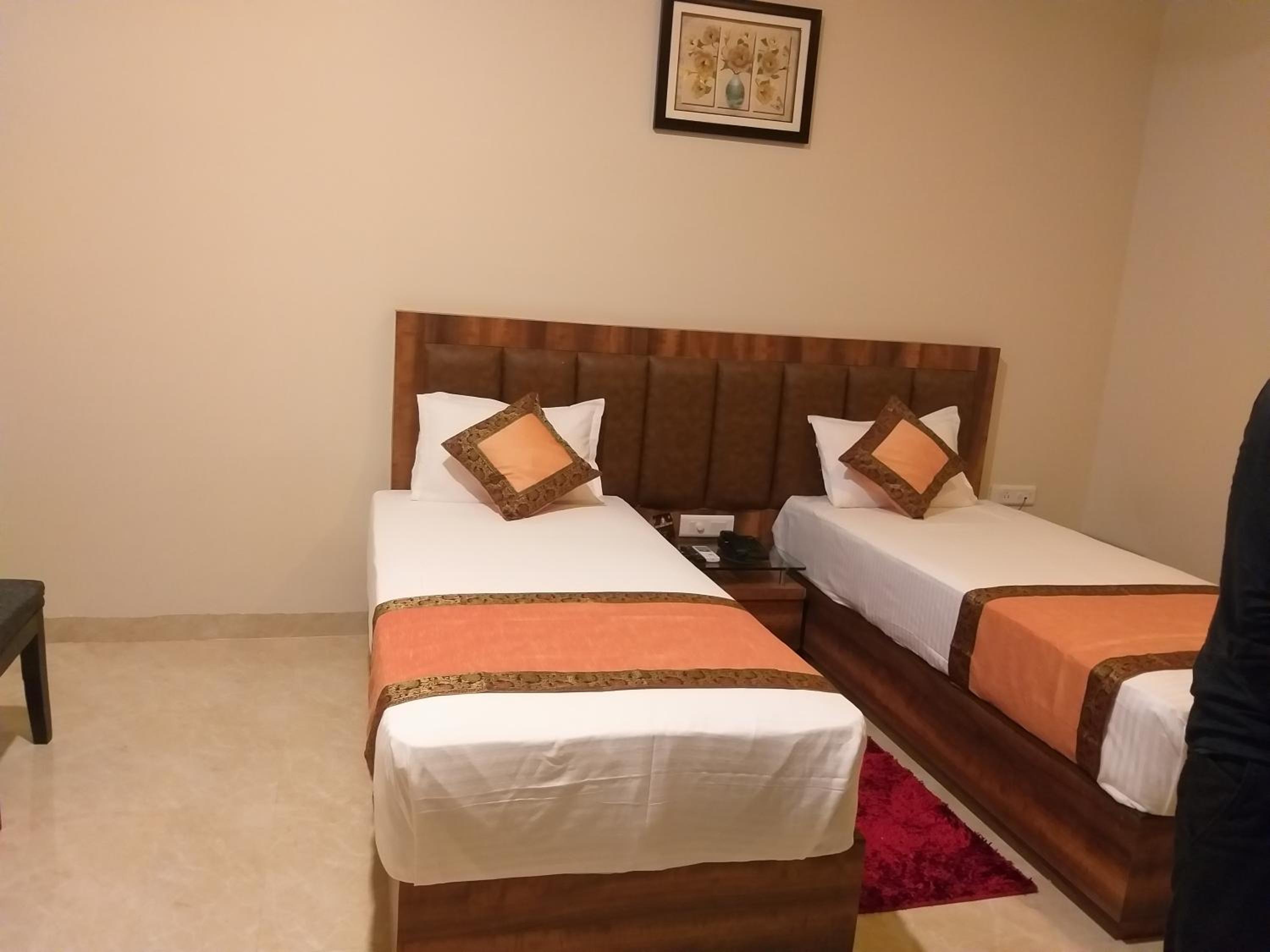 Deluxe Double Room - Photo 26