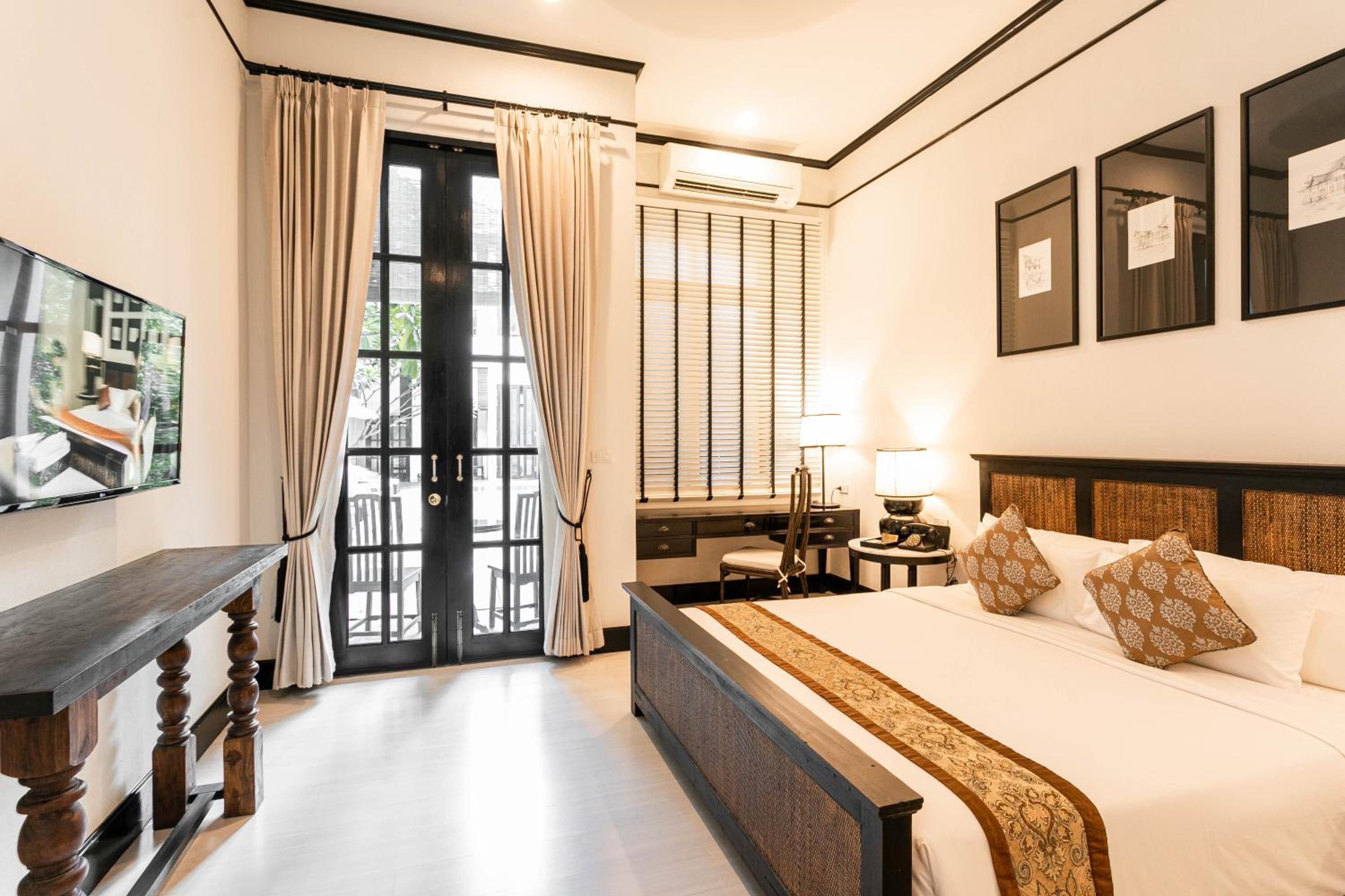 Grand Deluxe Double Room