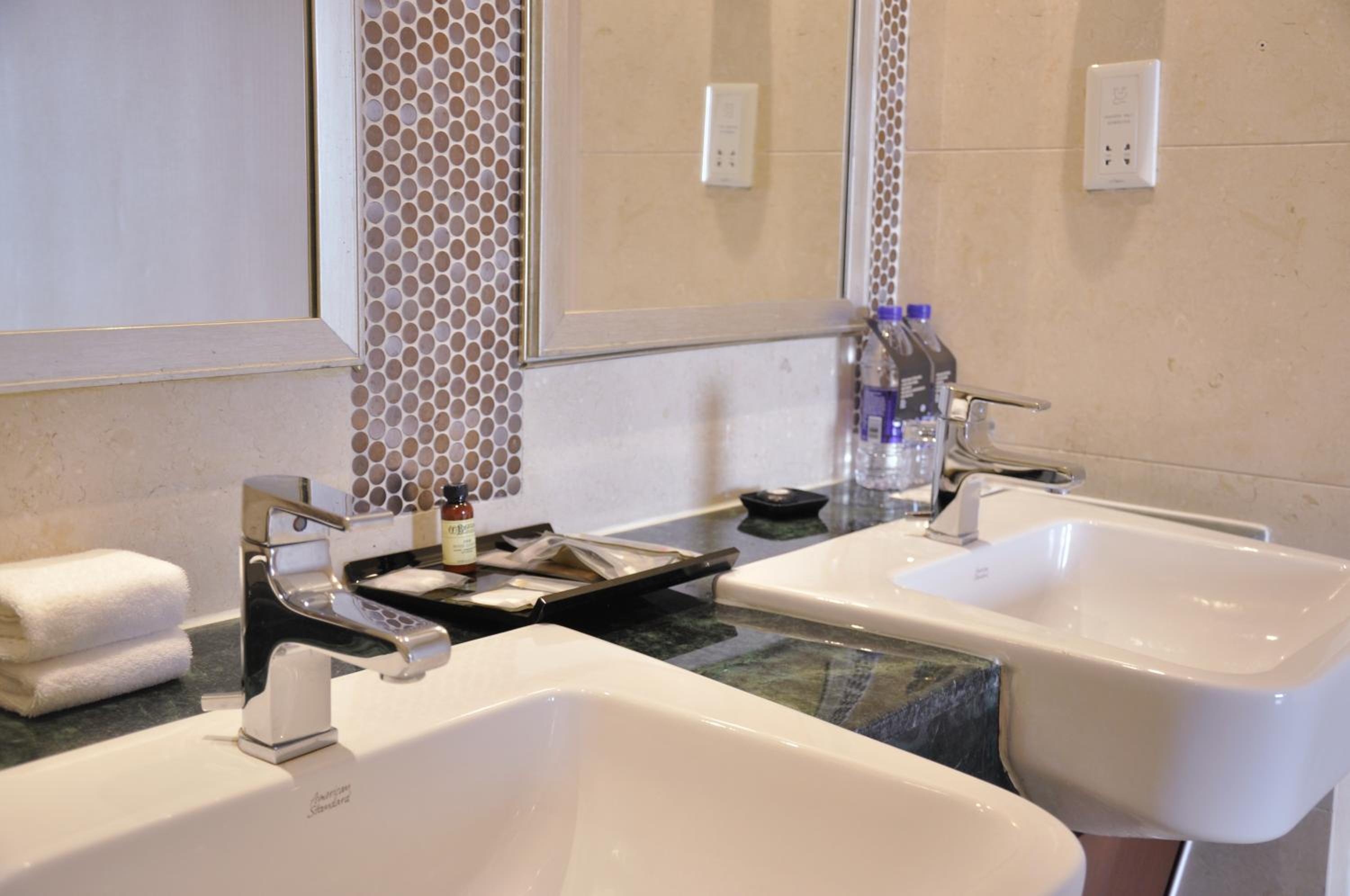 Deluxe Suite, Lounge Access, 1 King Size Bedroom and 1 Living Room, High Floor  - Photo 3