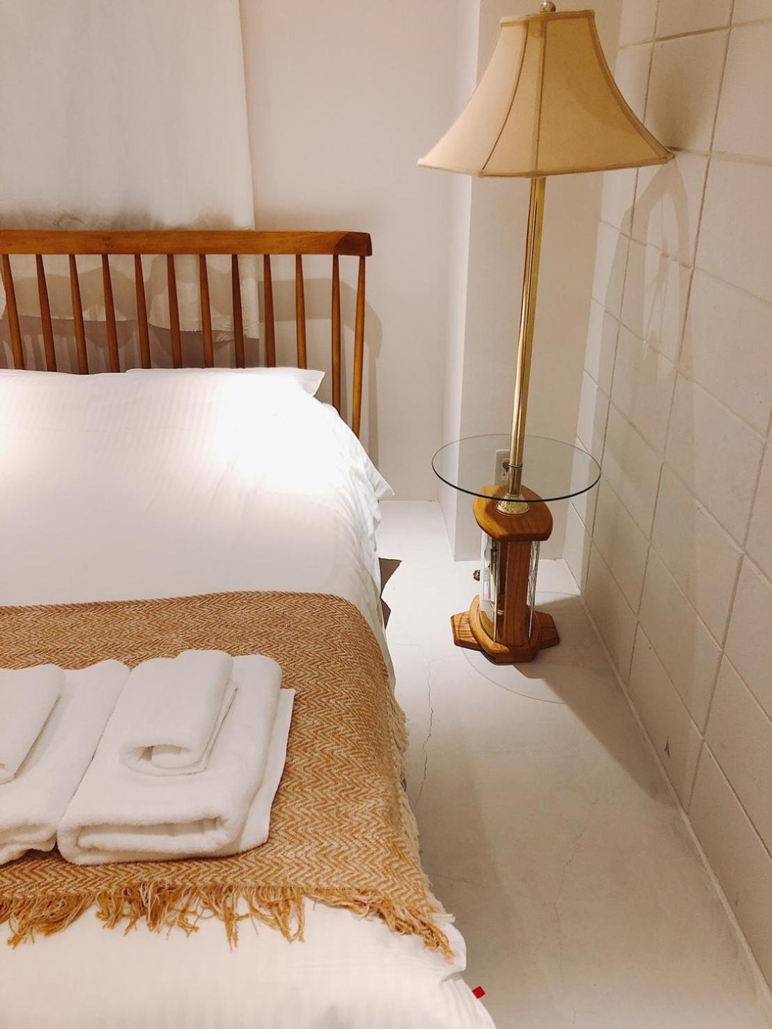 Budget Double Room - Photo 9