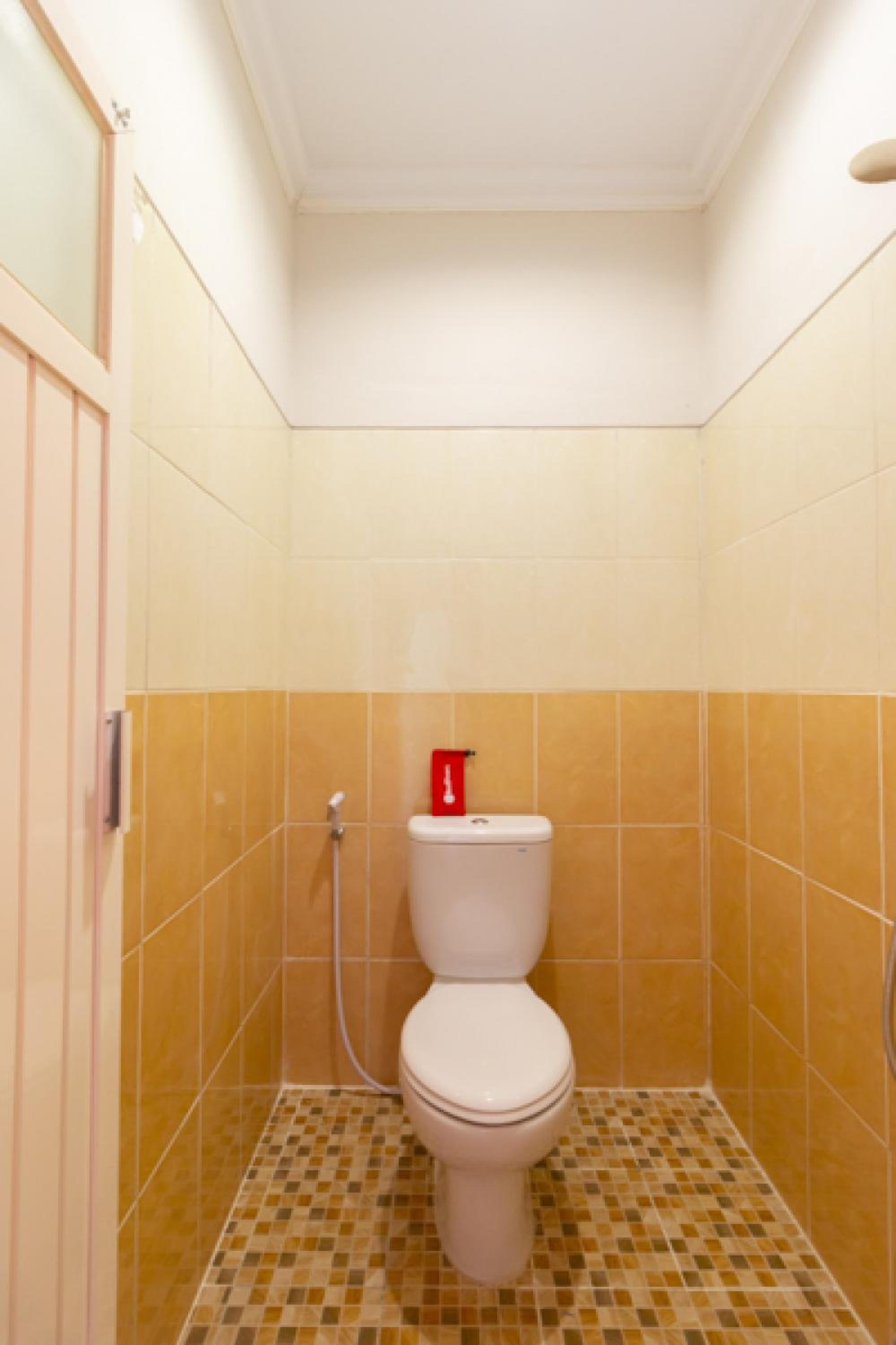 Double Room - Photo 7