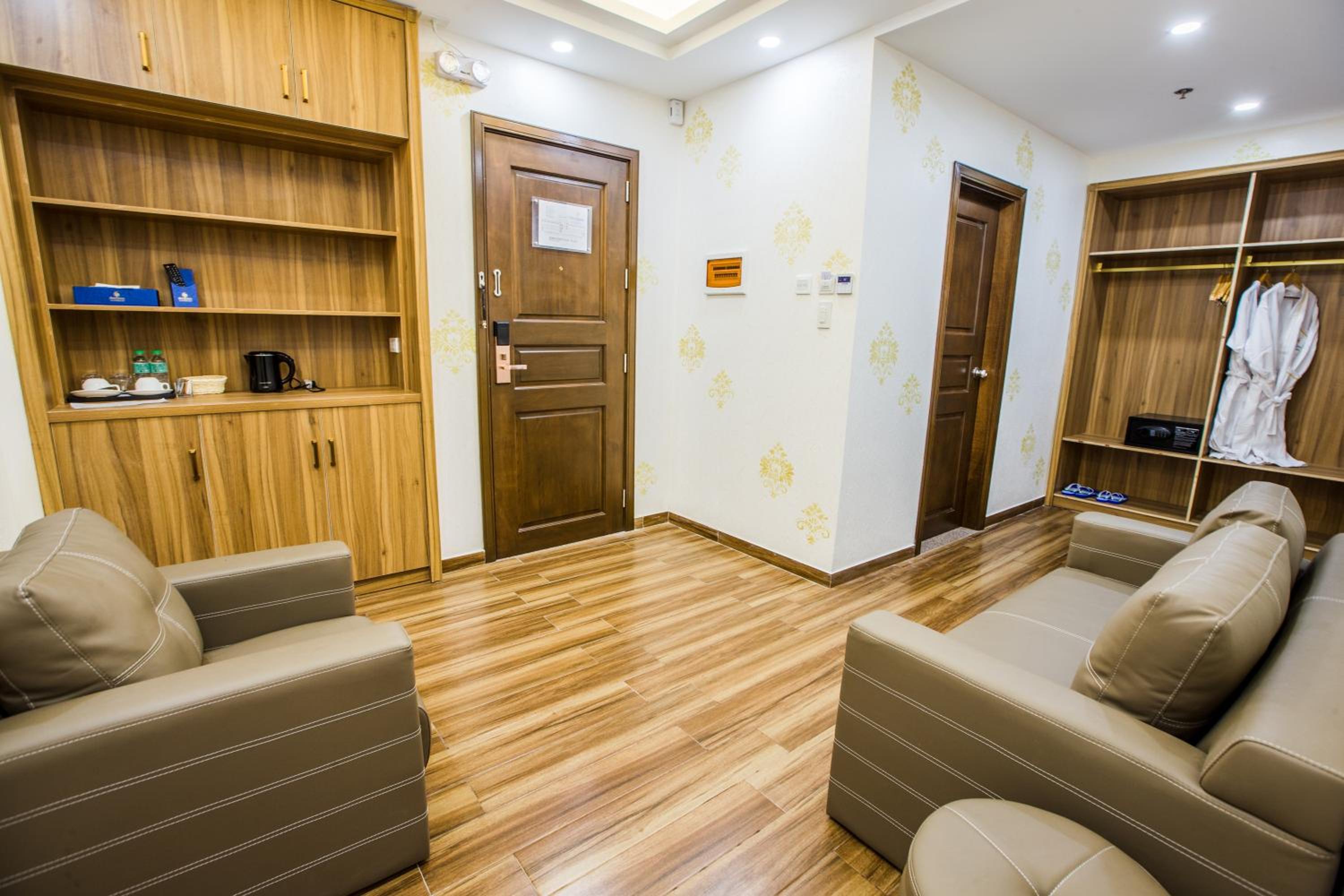 Deluxe Suite photo 3