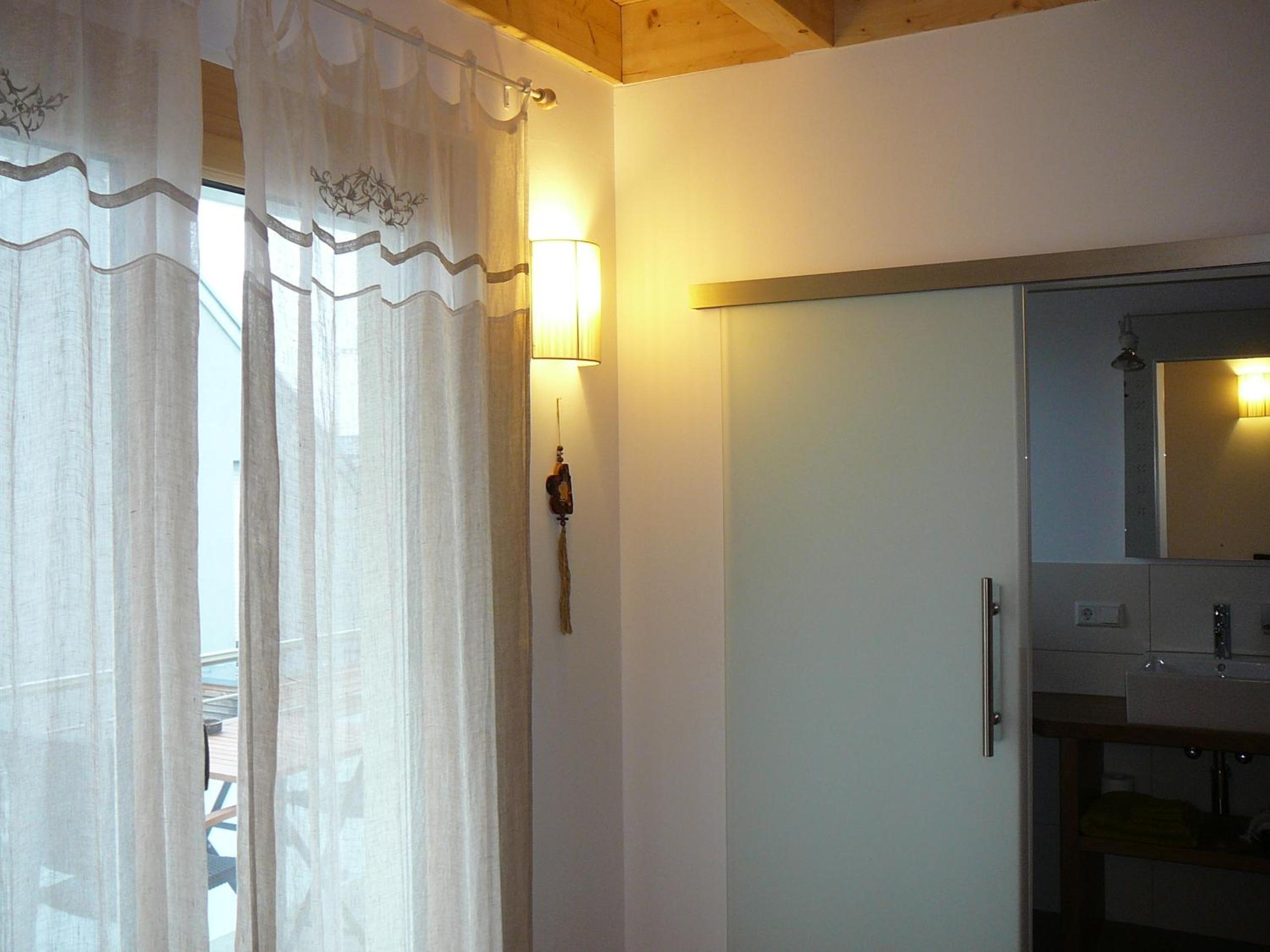 Triple Room with Balcony - Photo 5