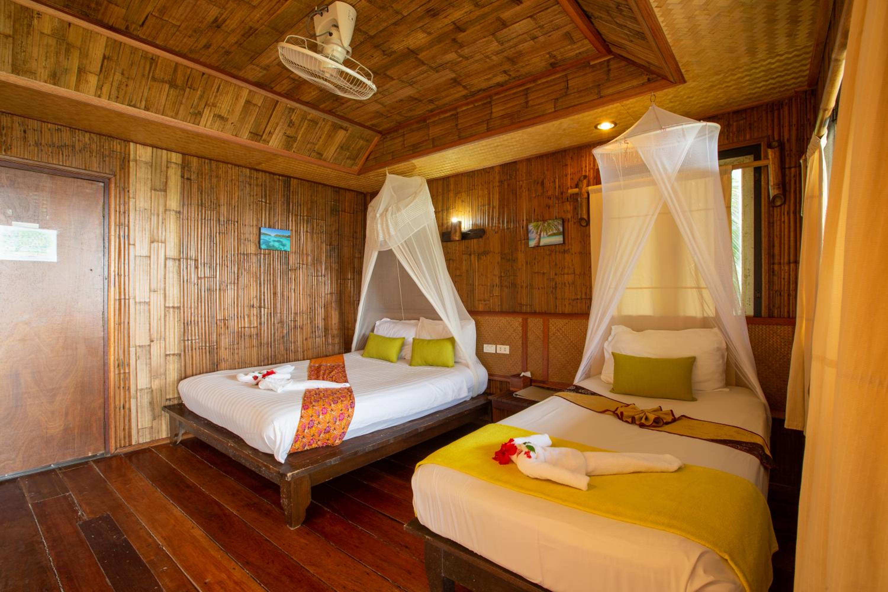 Triple Bungalow photo 2