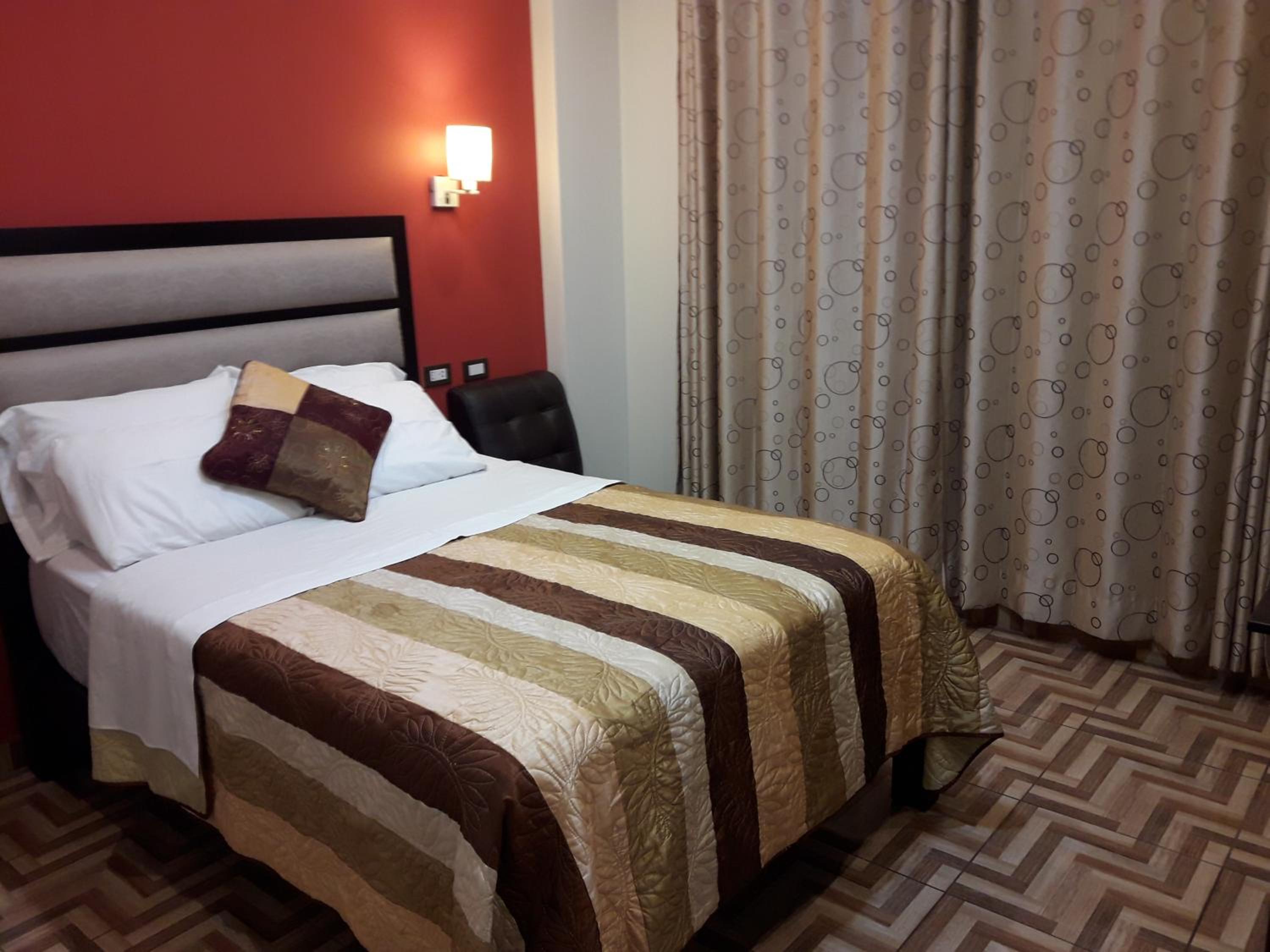 Single Room with Private Bathroom photo 3