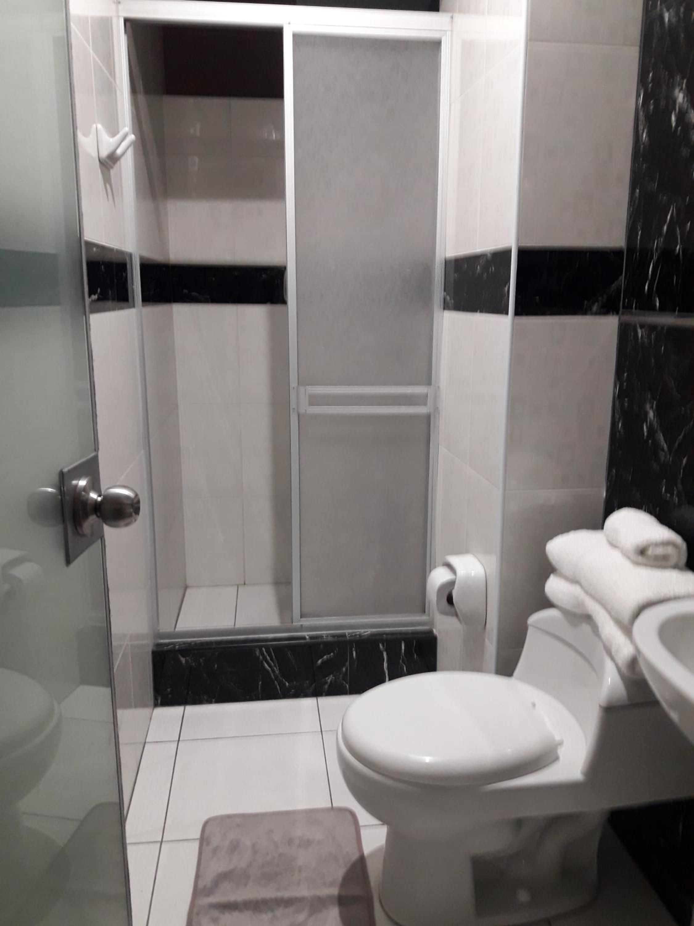 Double Room with Private Bathroom photo 1
