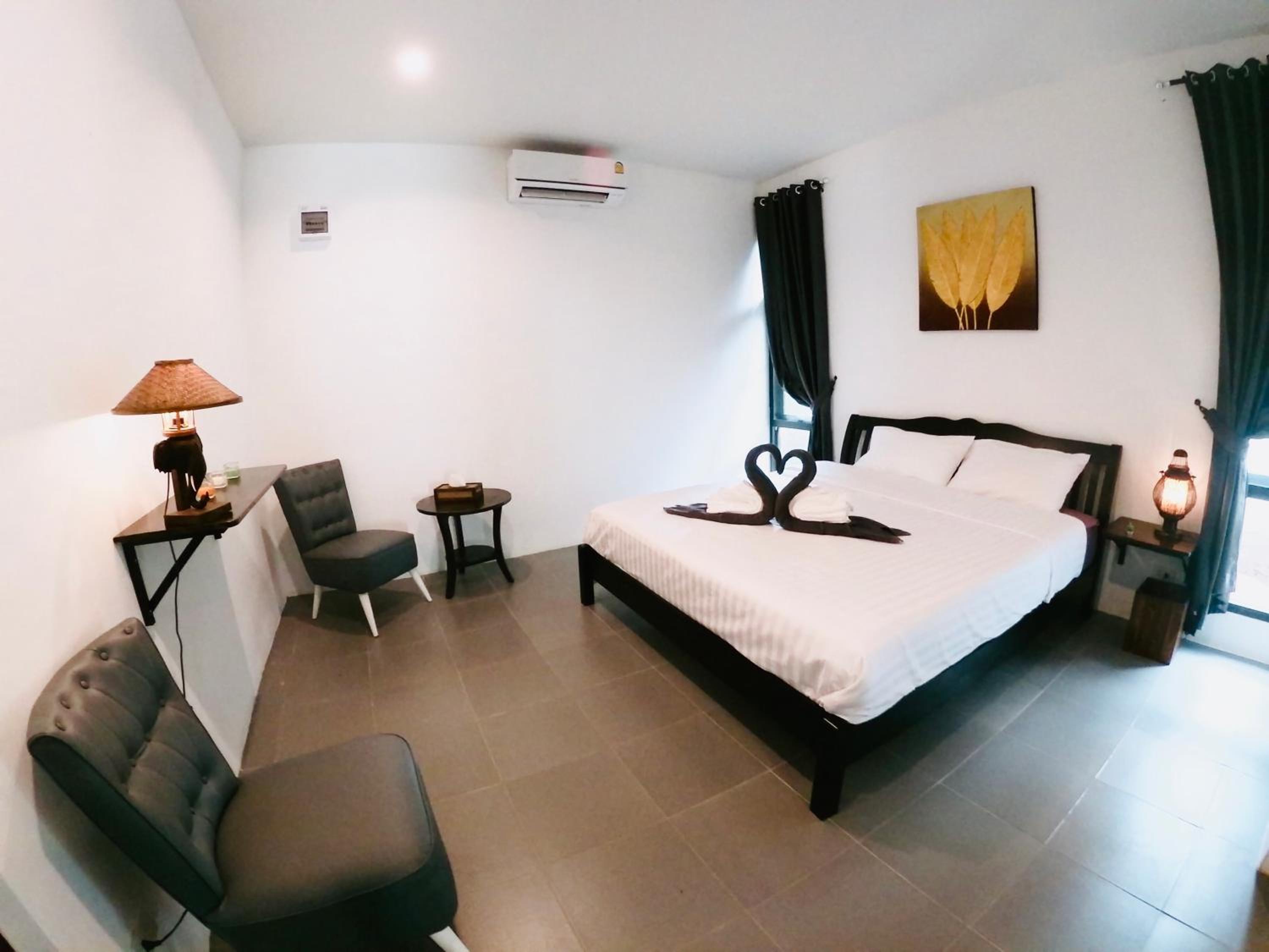 King Room with Garden View - Photo 2