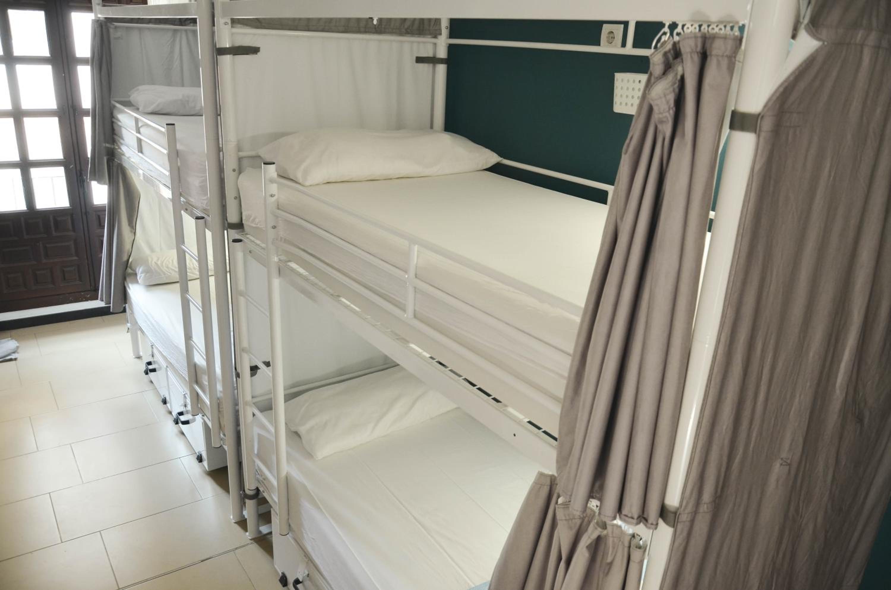 Cama en Habitación Compartida Mixta de 8 Camas