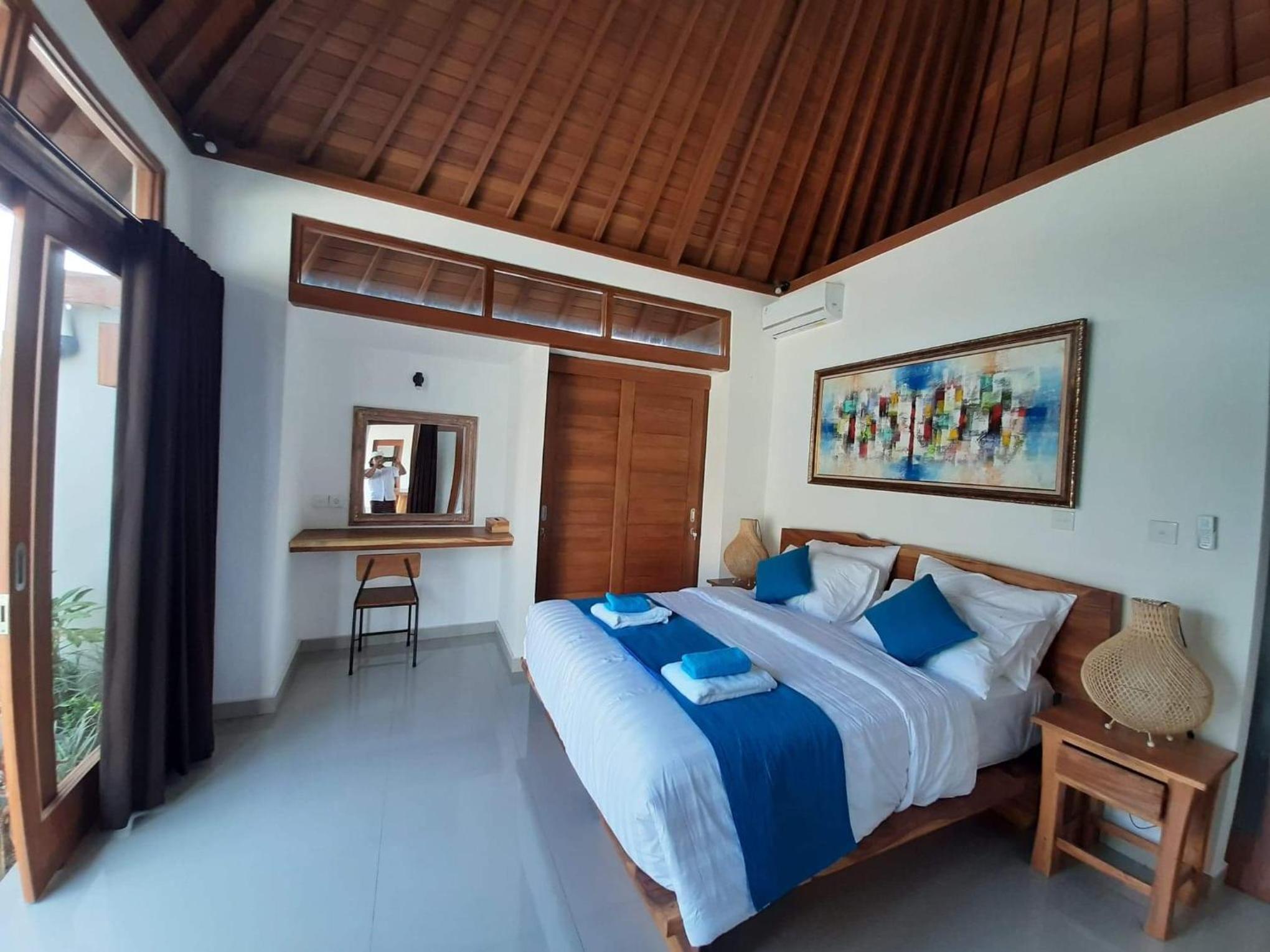 Two-Bedroom House - Photo 1