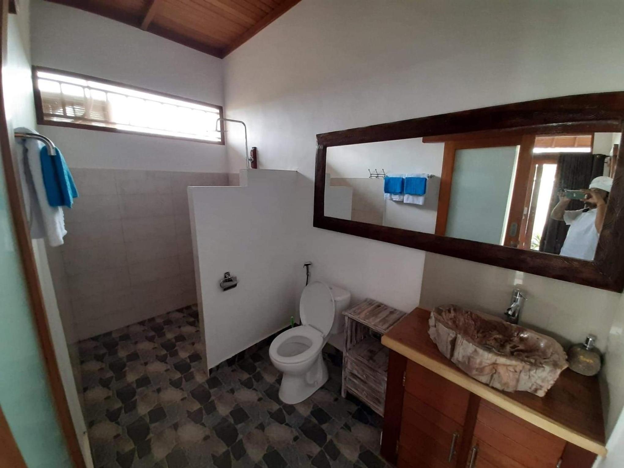 Two-Bedroom House - Photo 3