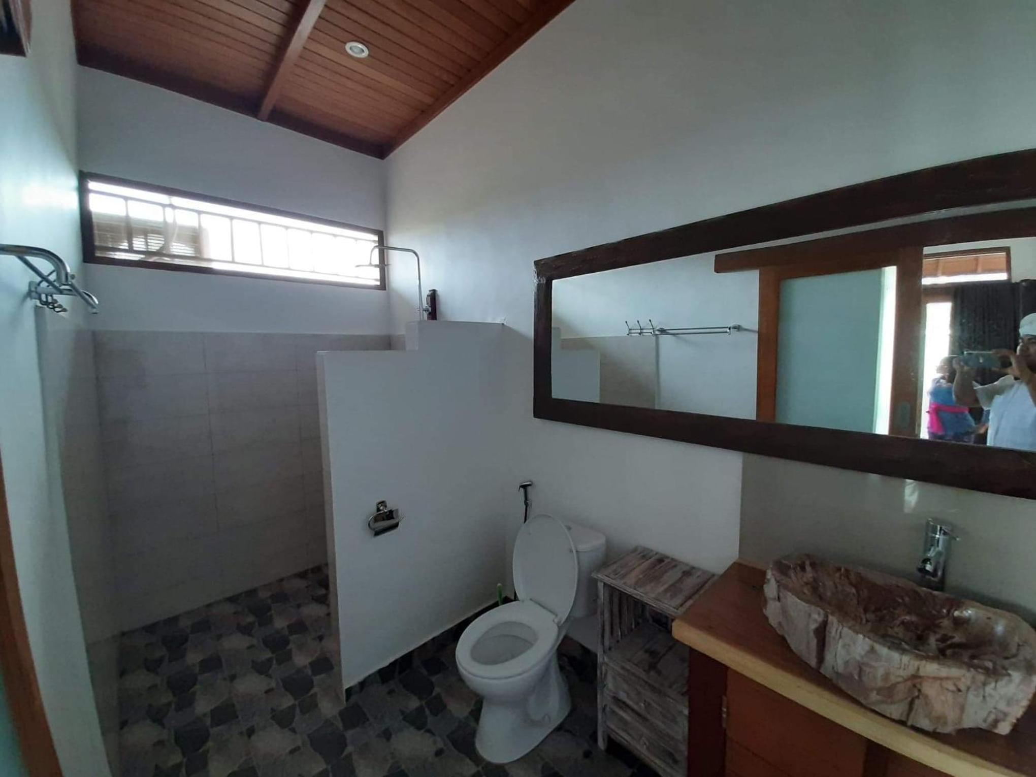 Two-Bedroom House - Photo 2