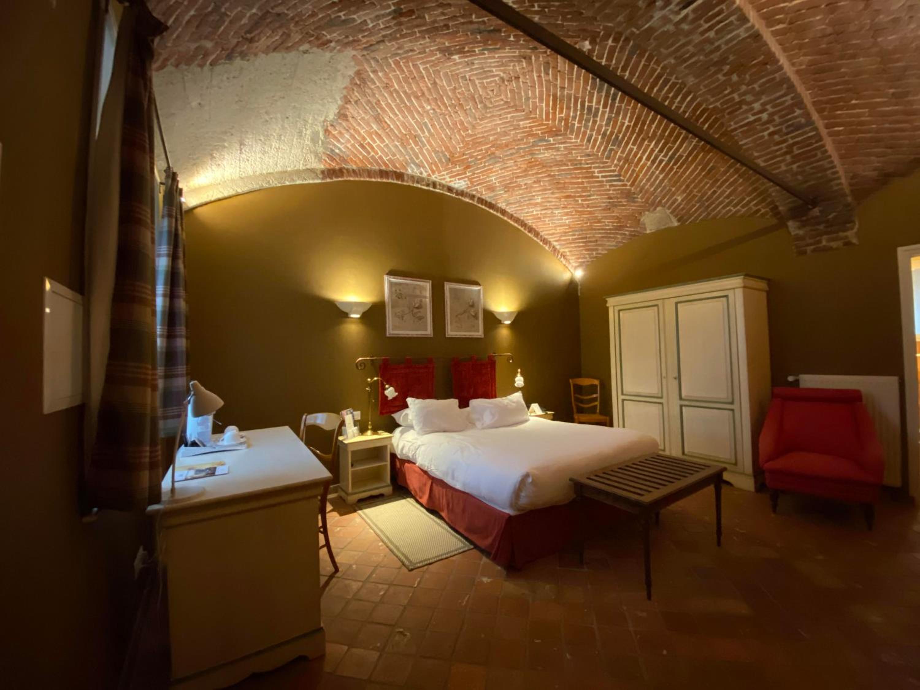 Queen Room - Photo 5