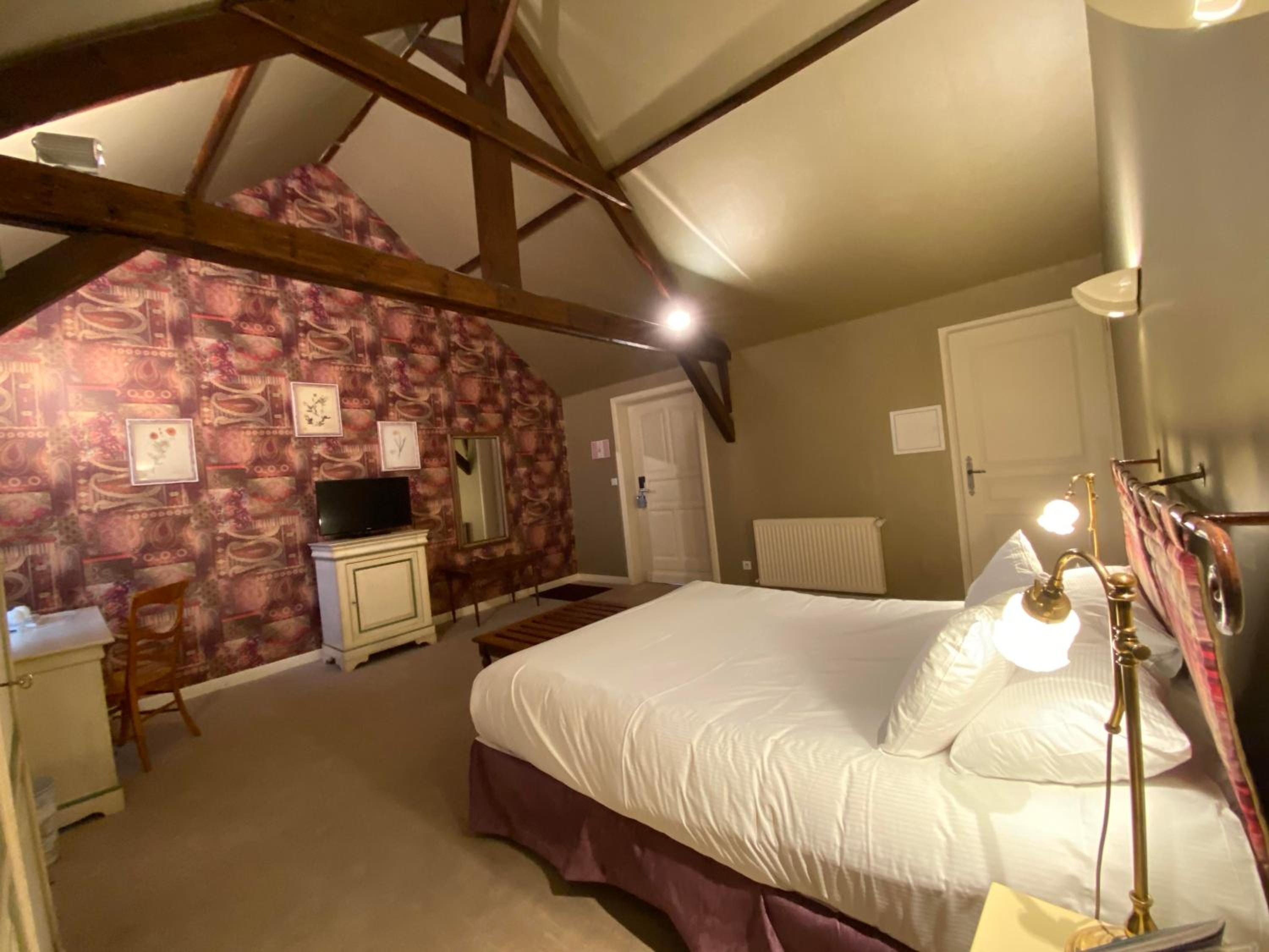 Queen Room - Photo 1