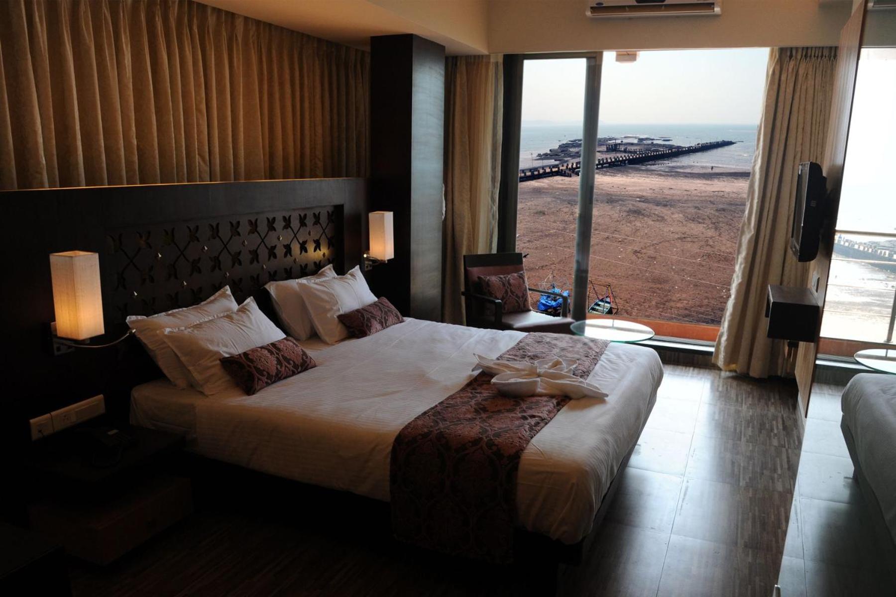 Deluxe Suite With Sea View