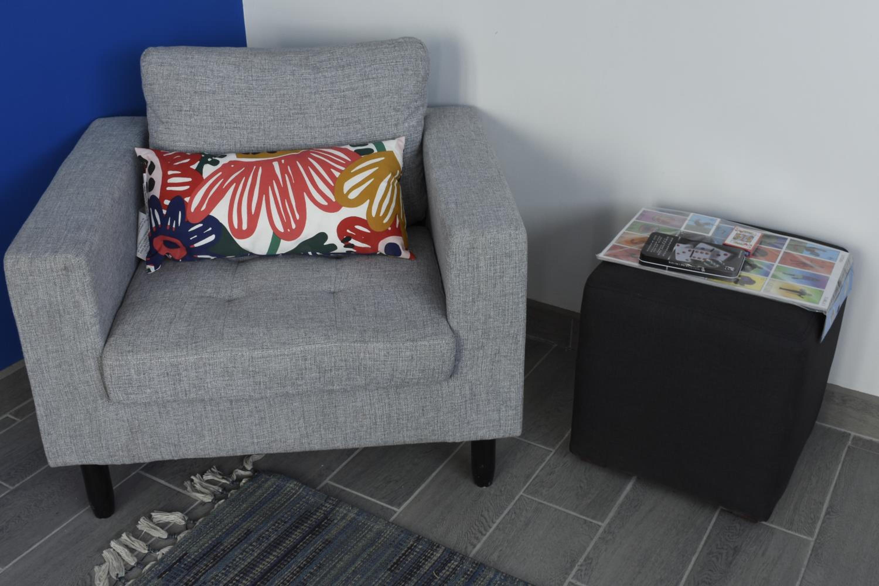 One-Bedroom Apartment - Photo 4