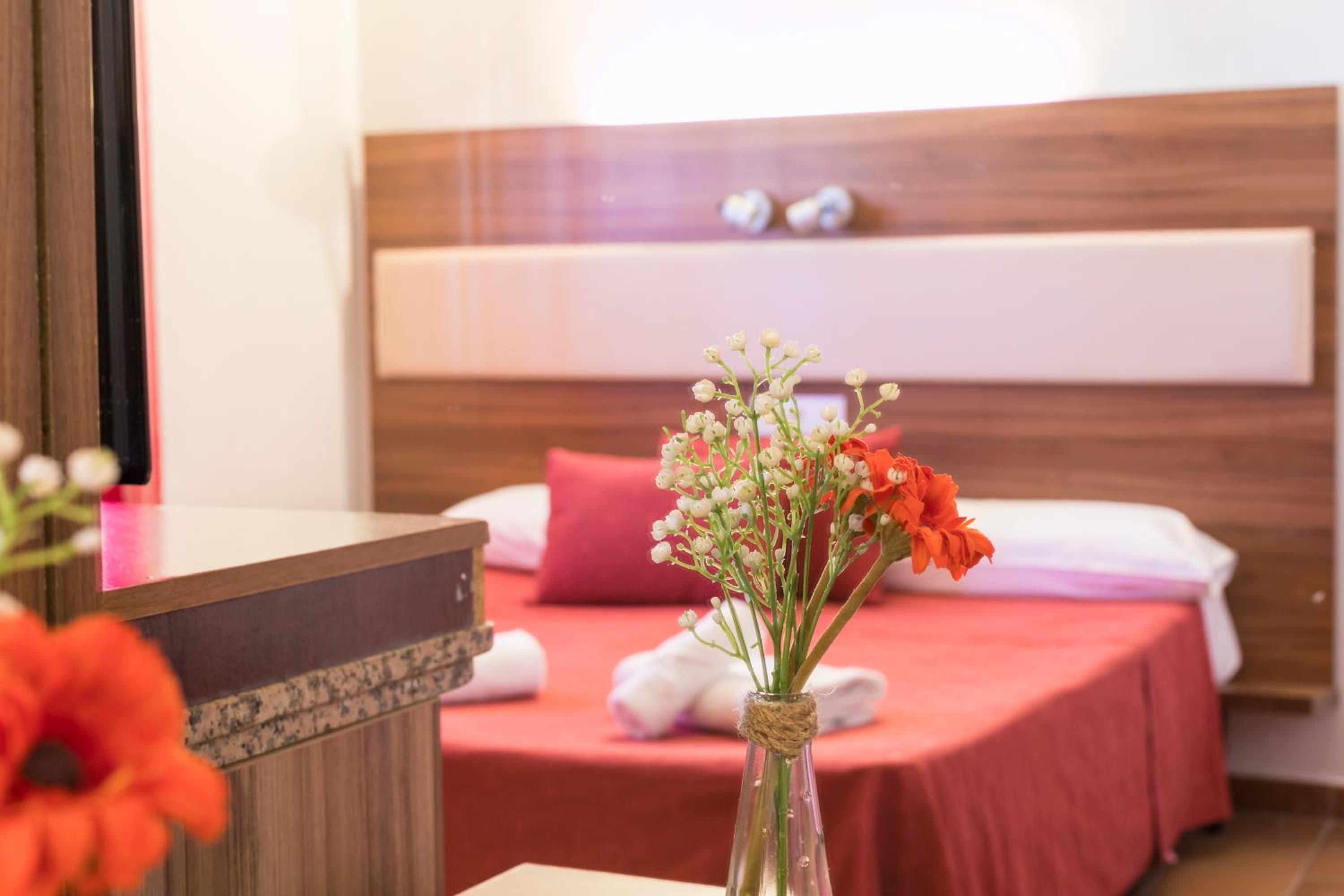 Standard Double or Twin Room photo 3