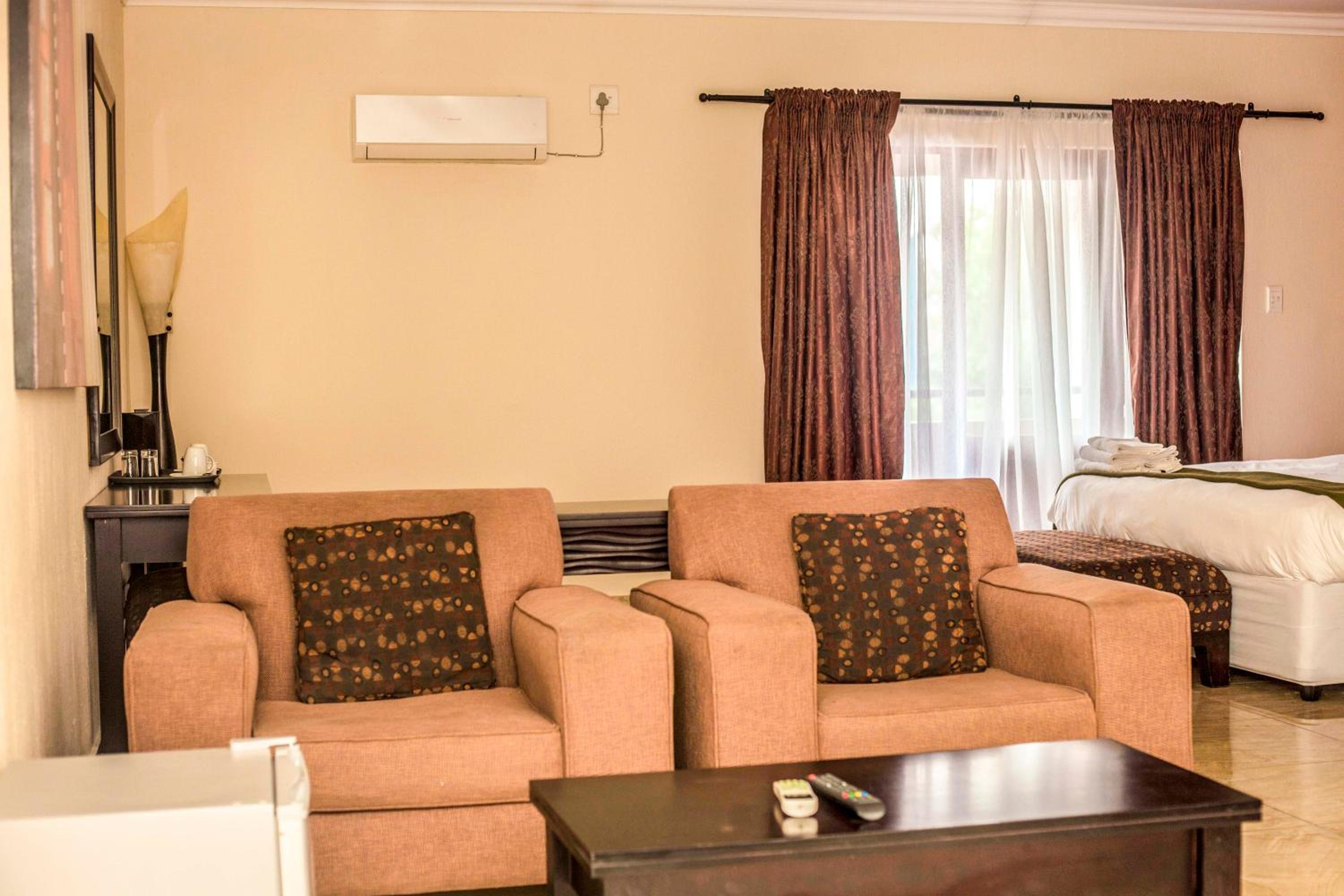 Twin/Double Room - Photo 2