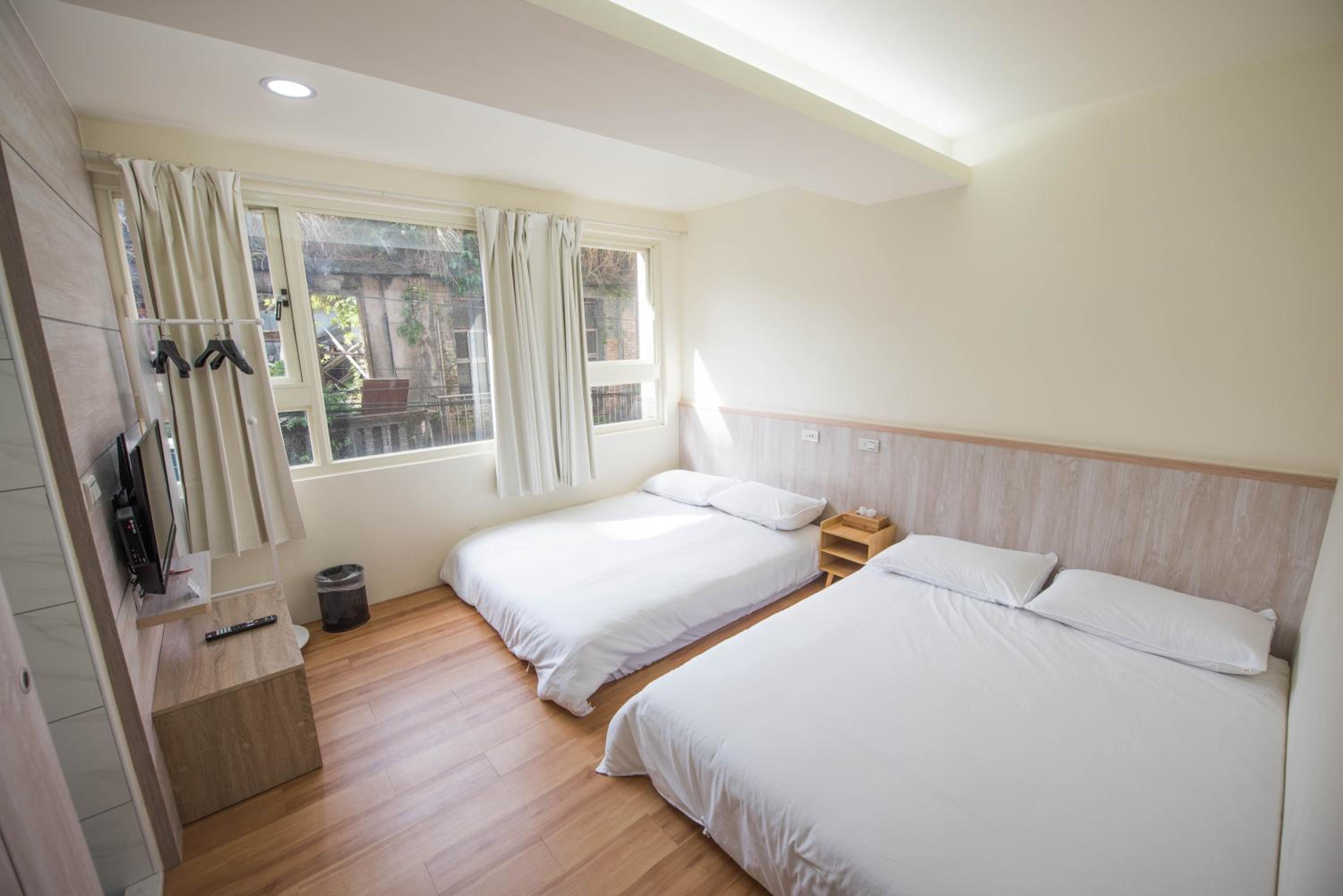 Economy Quadruple Room