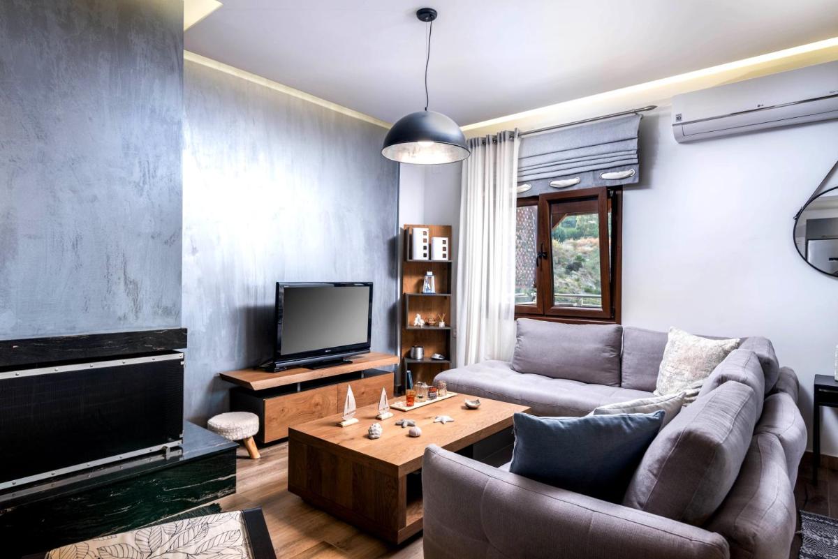 Three-Bedroom Villa photo 1