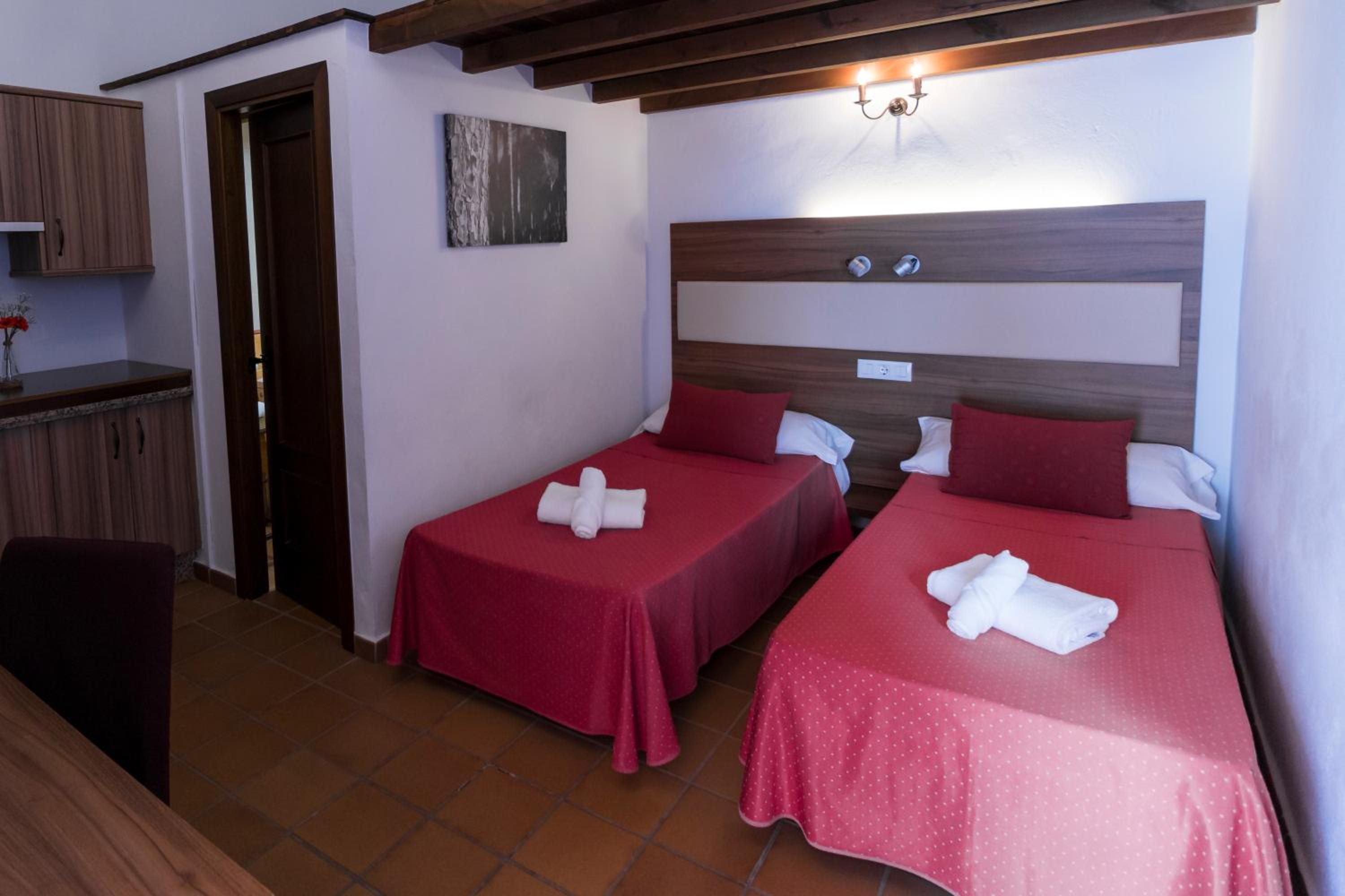 Standard Double or Twin Room photo 2