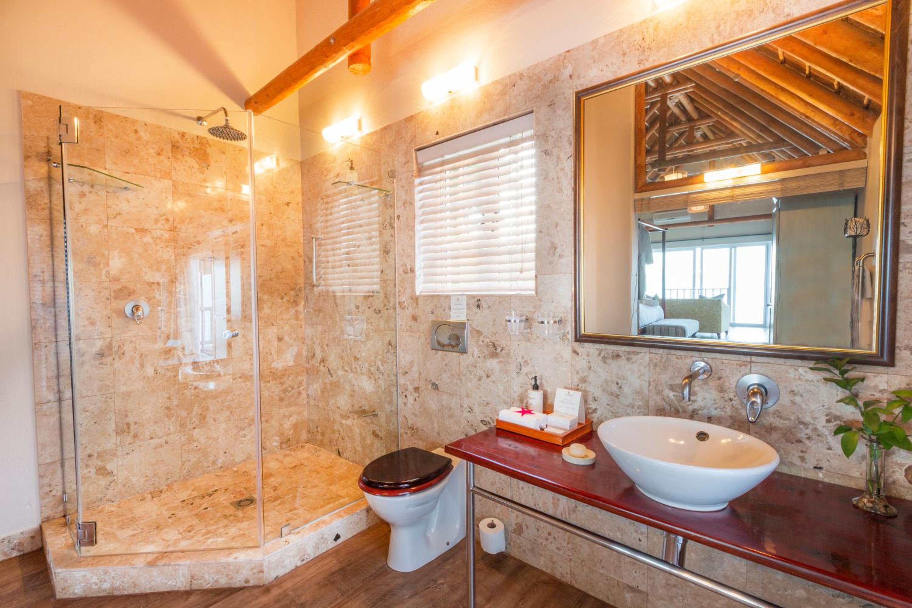 Luxury Double Room with Sea View - Ground Floor - Photo 3