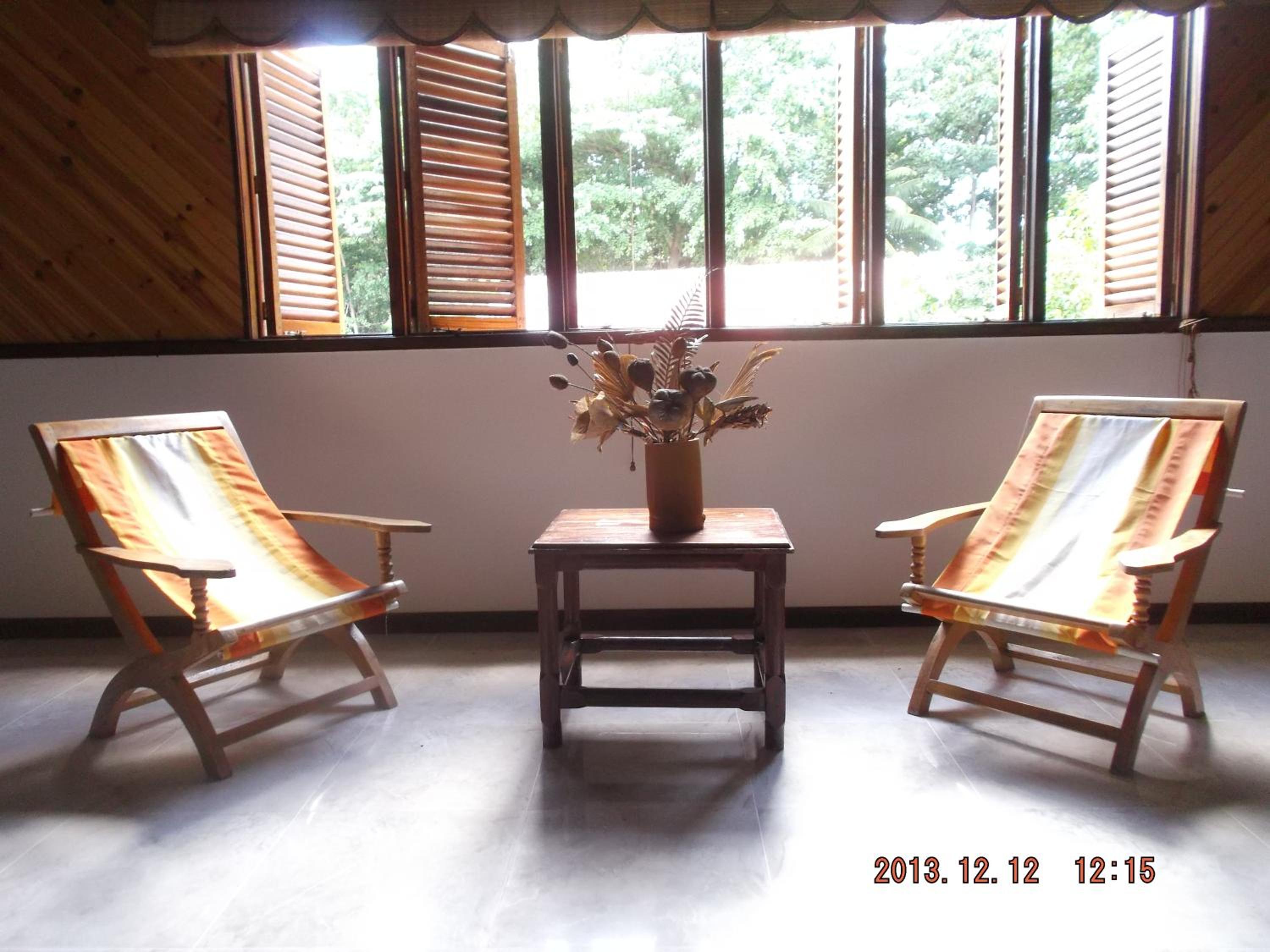 Family Room photo 2