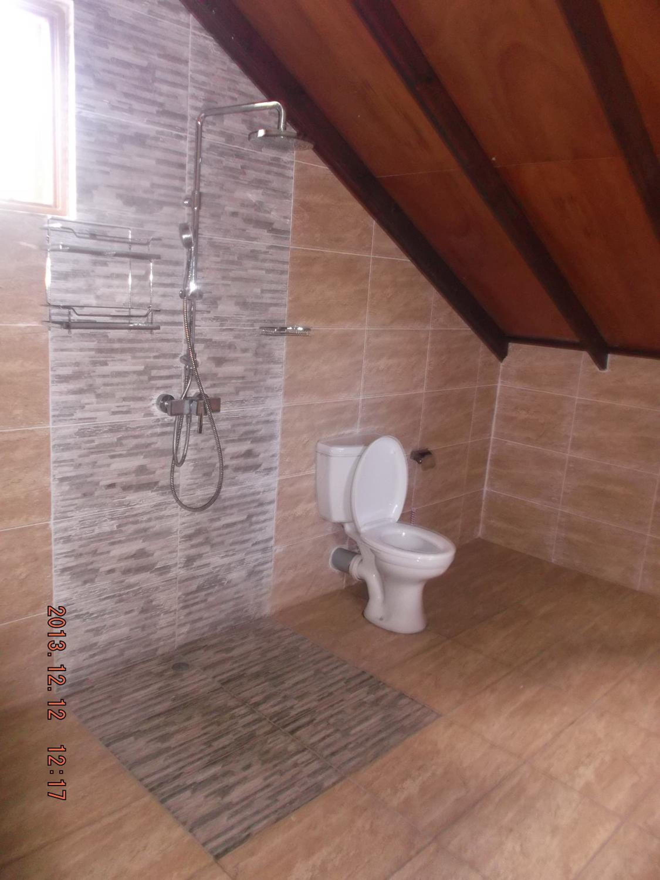 Family Room photo 3