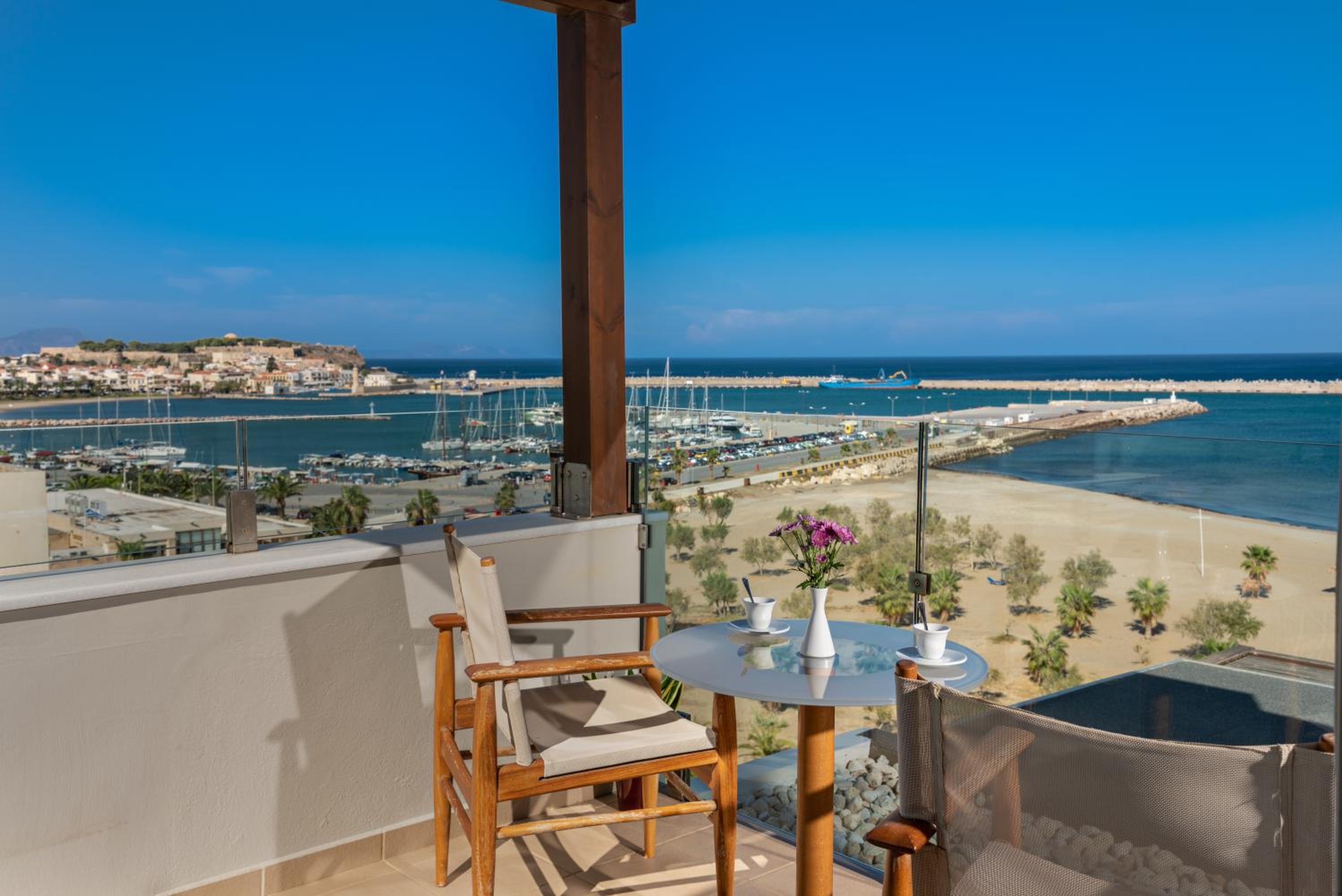 Deluxe Suite with Sea View