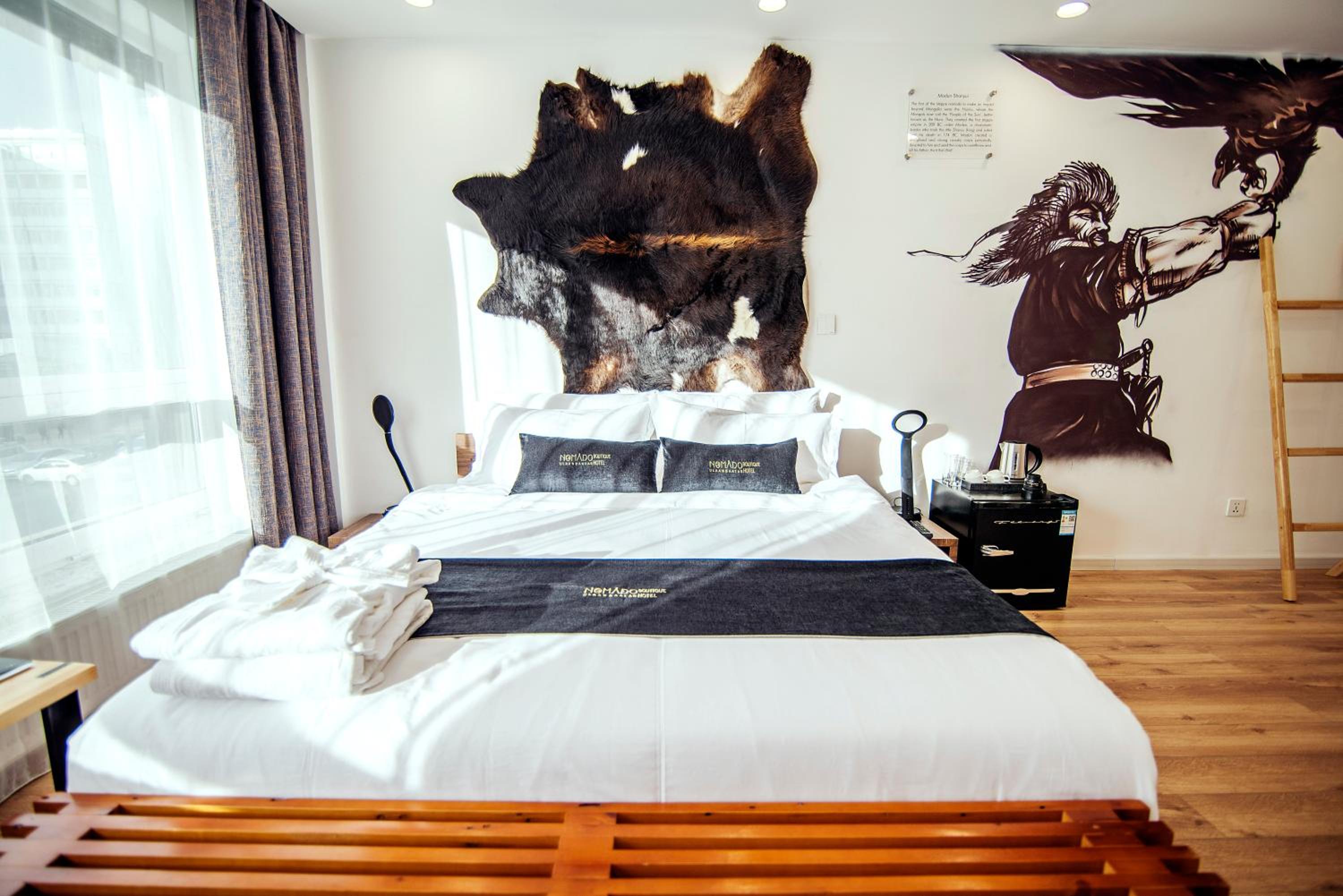 Suite with Hot Tub - Photo 43