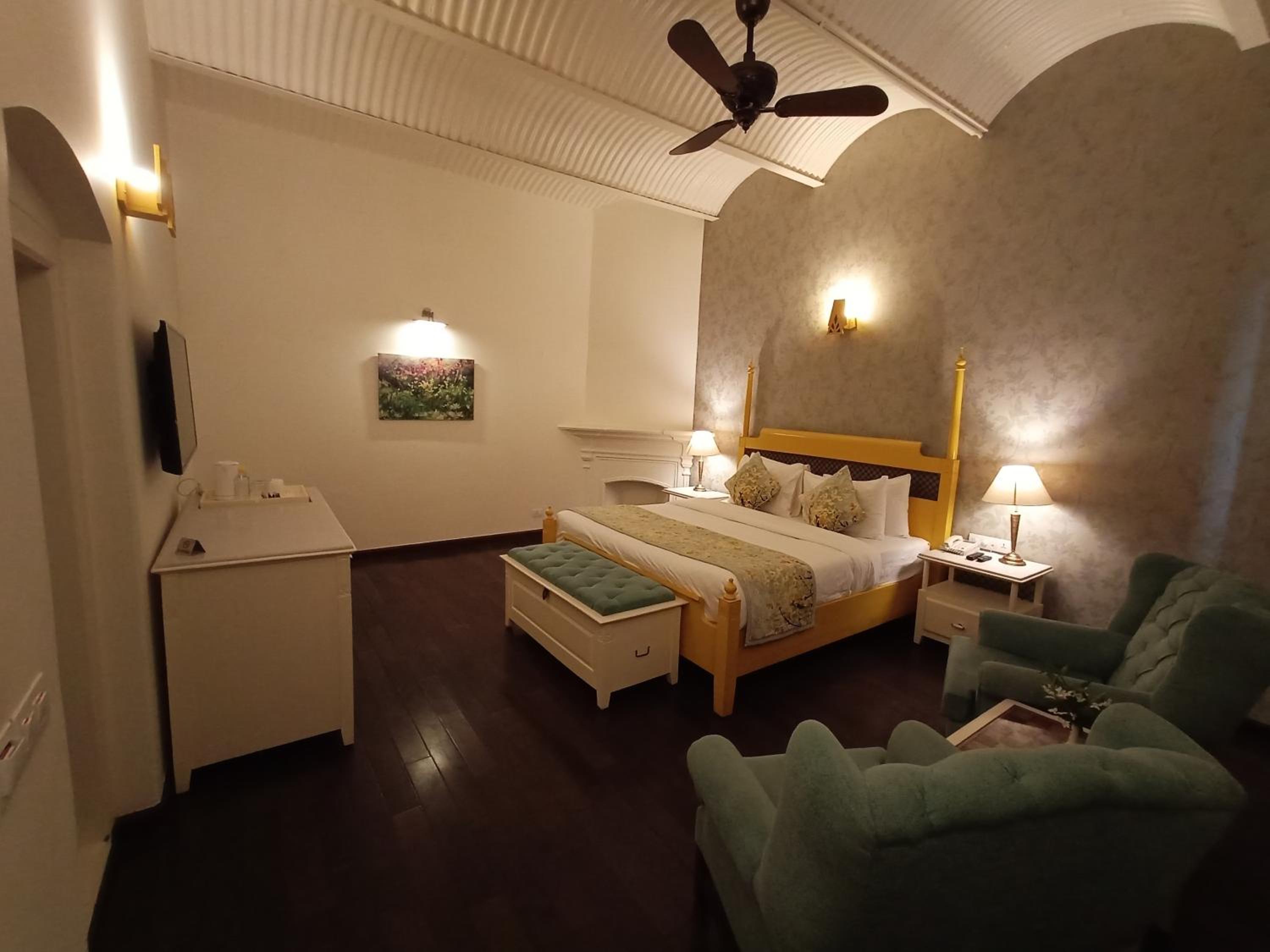 Double Room with Garden View - Photo 8