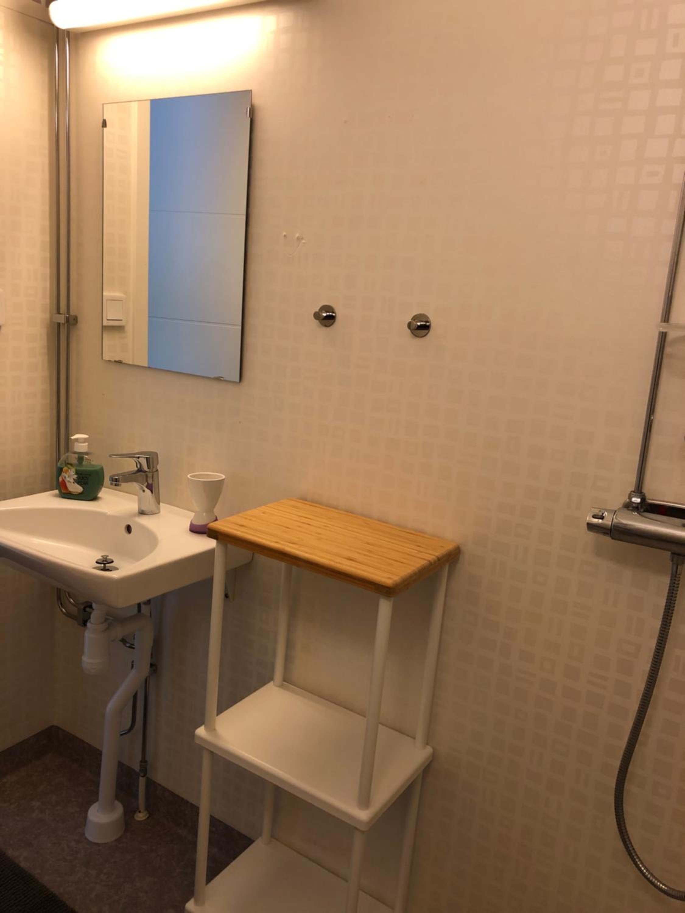 Double or Twin Room - Photo 3
