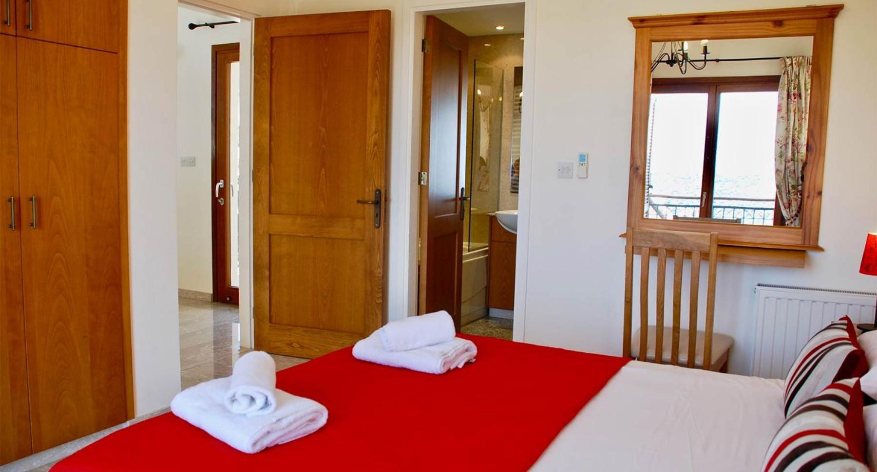 Villa de Cuatro Habitaciones
