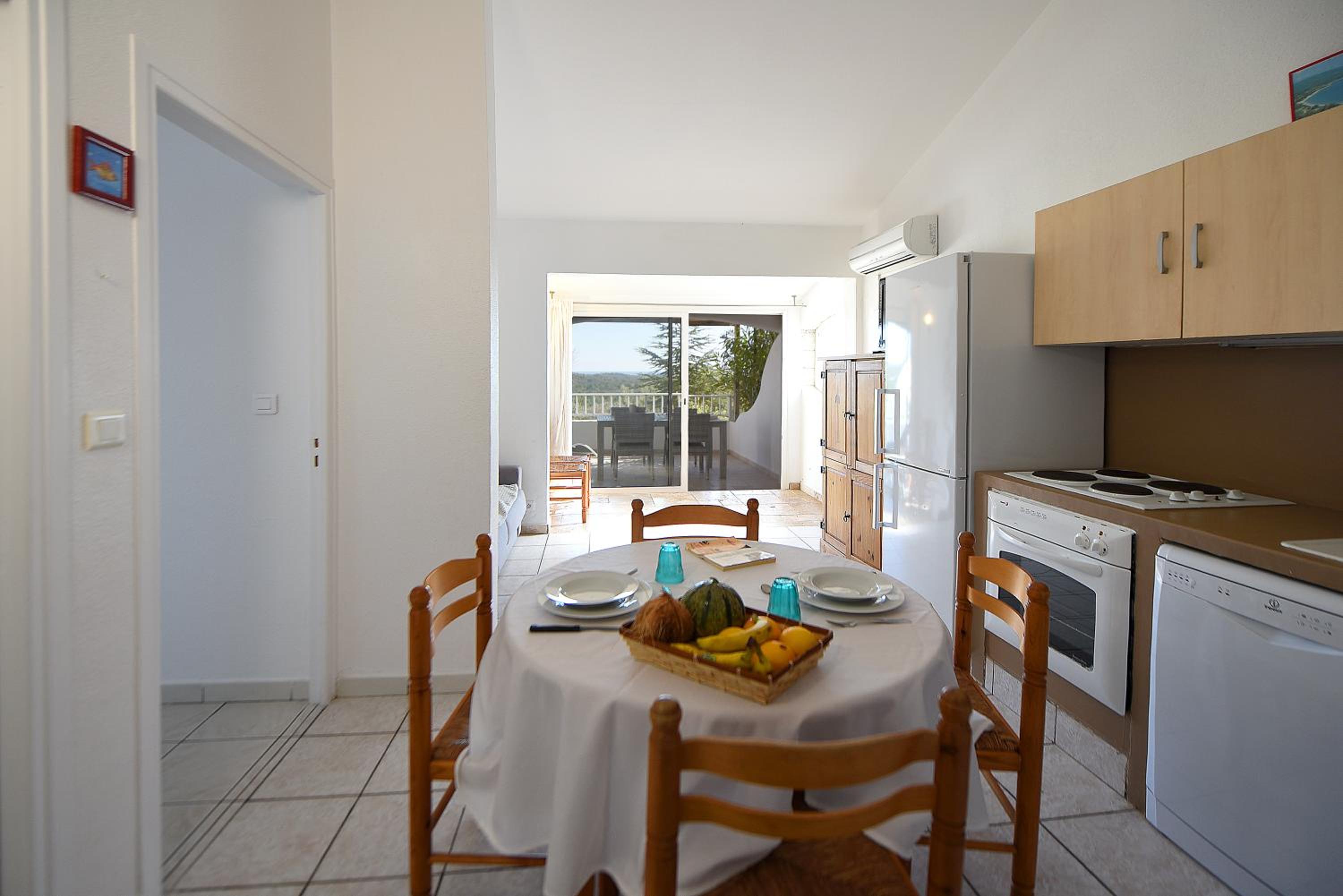 Comfort Two Bedroom Villa (4- 6 people) with Sea View  photo 2
