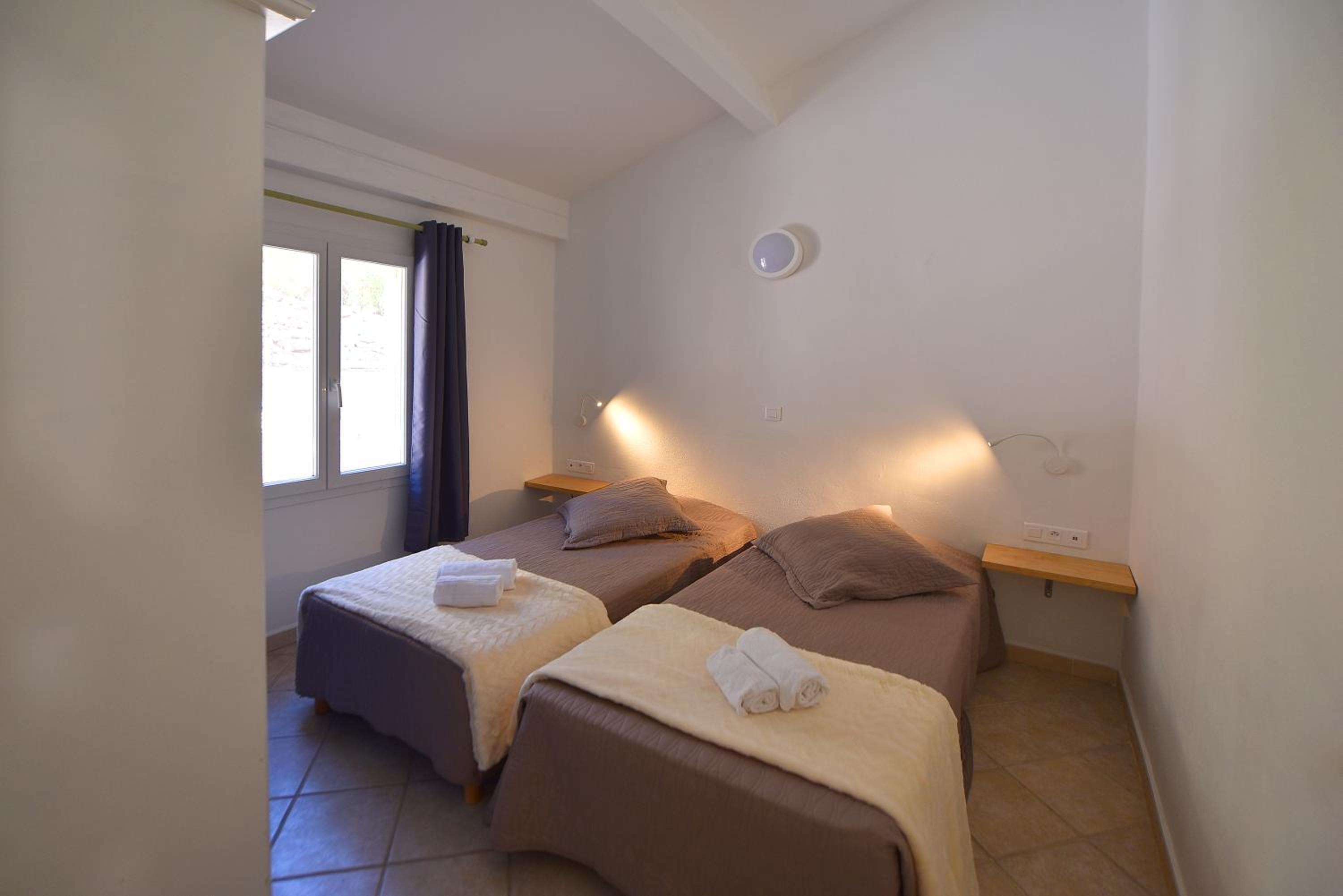 Comfort Two Bedroom Villa (4- 6 people) with Sea View  photo 1