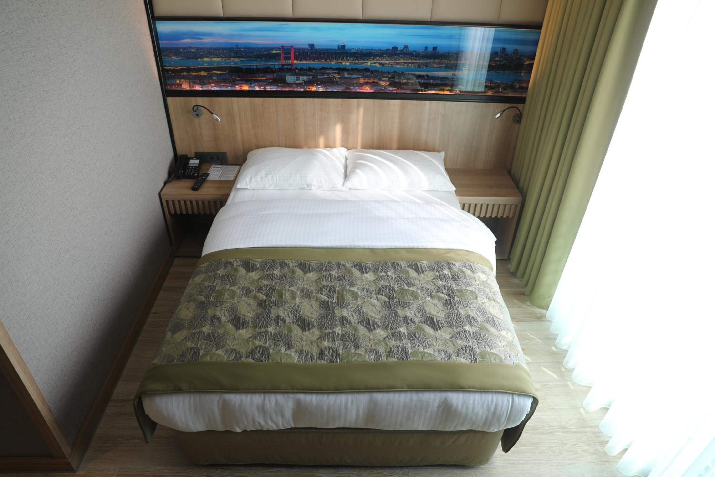Budget Double Room photo 3