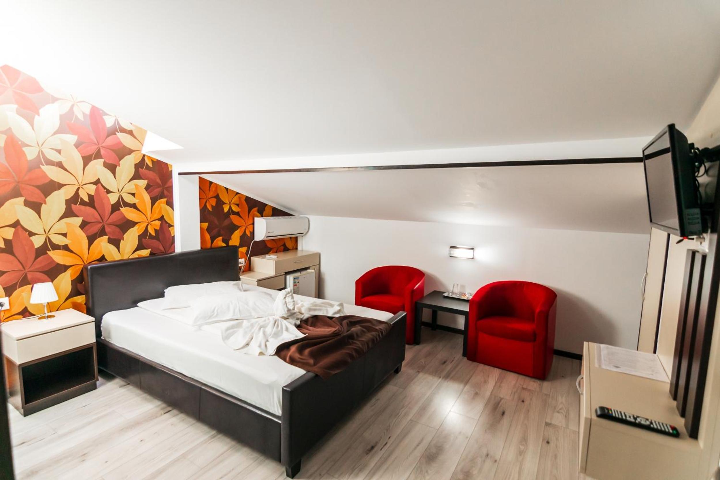 Budget Double Room photo 1