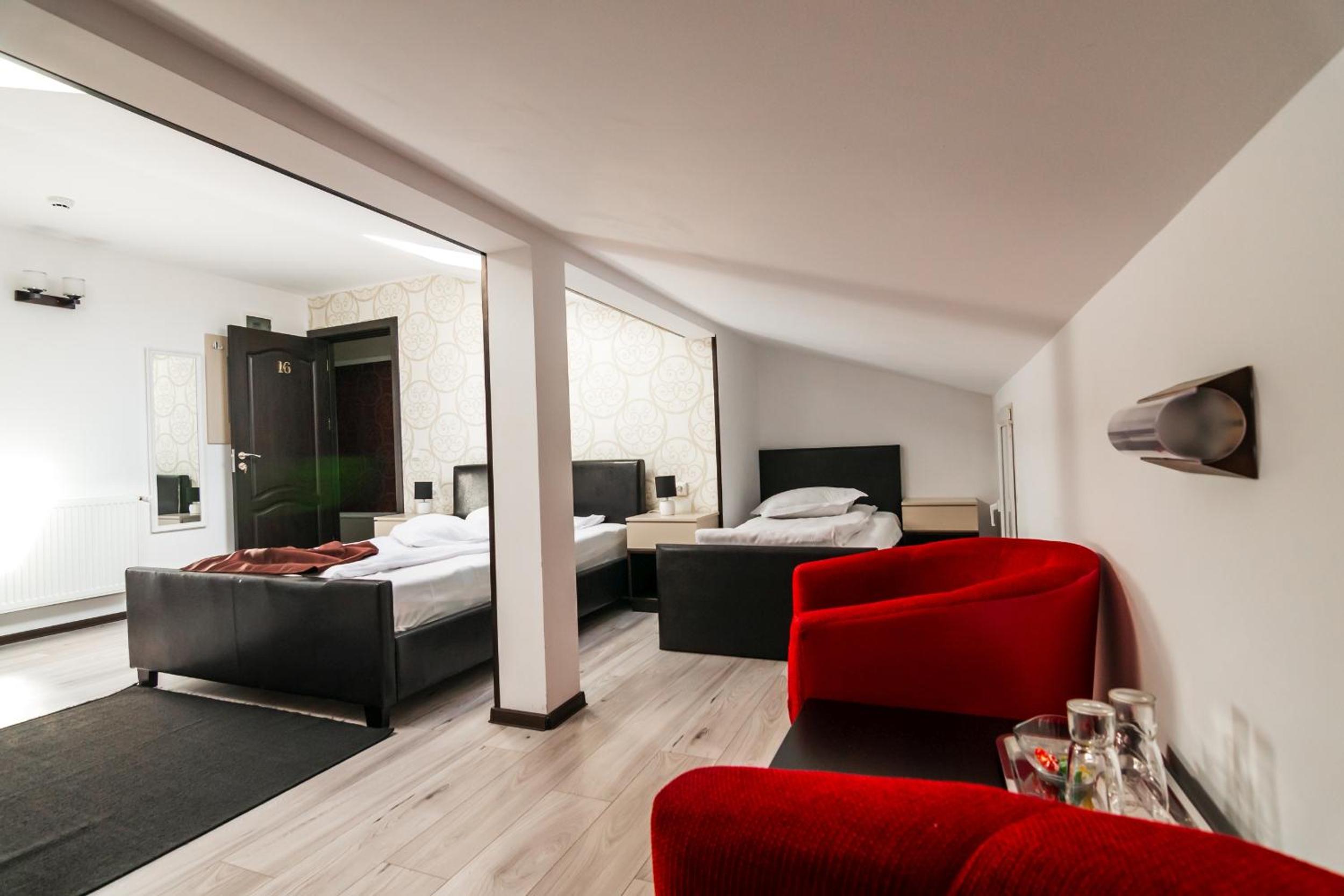 Budget Triple Room photo 3