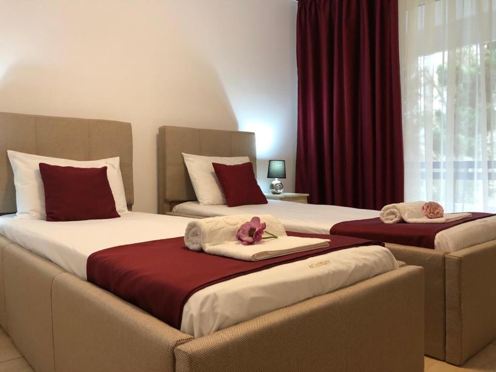 Standard Twin Room with Garden View - Photo 1