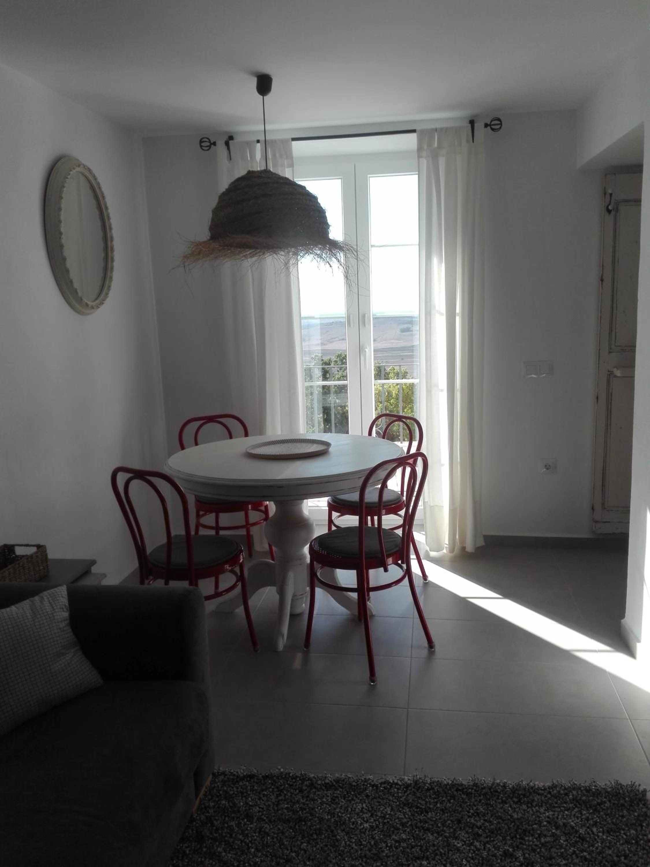 One-Bedroom Apartment - Photo 15