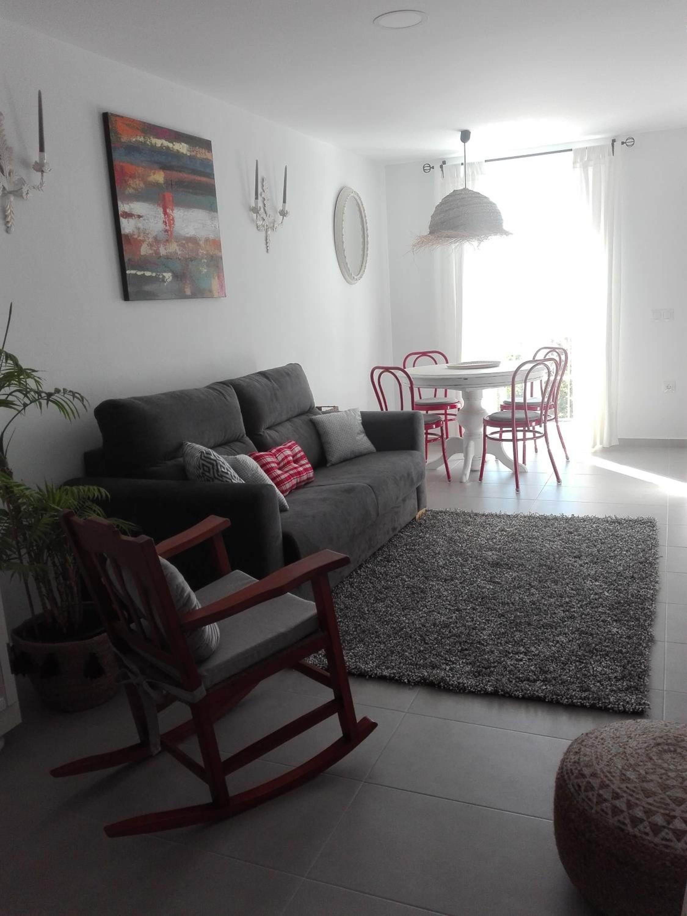 One-Bedroom Apartment - Photo 30
