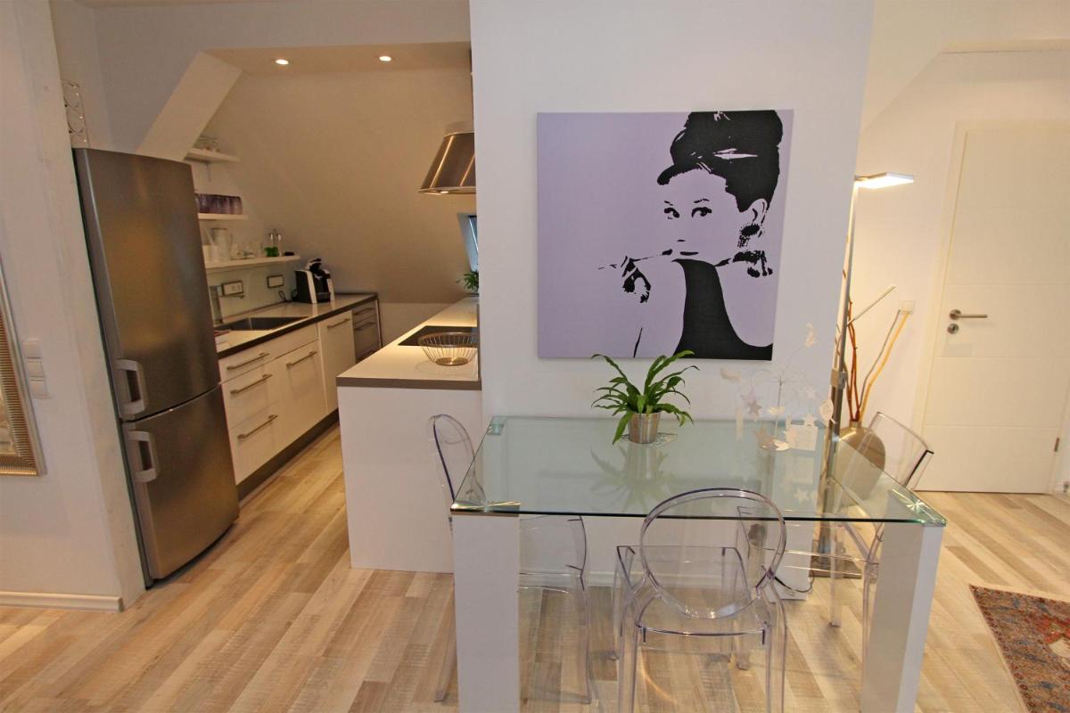 Apartment photo 3