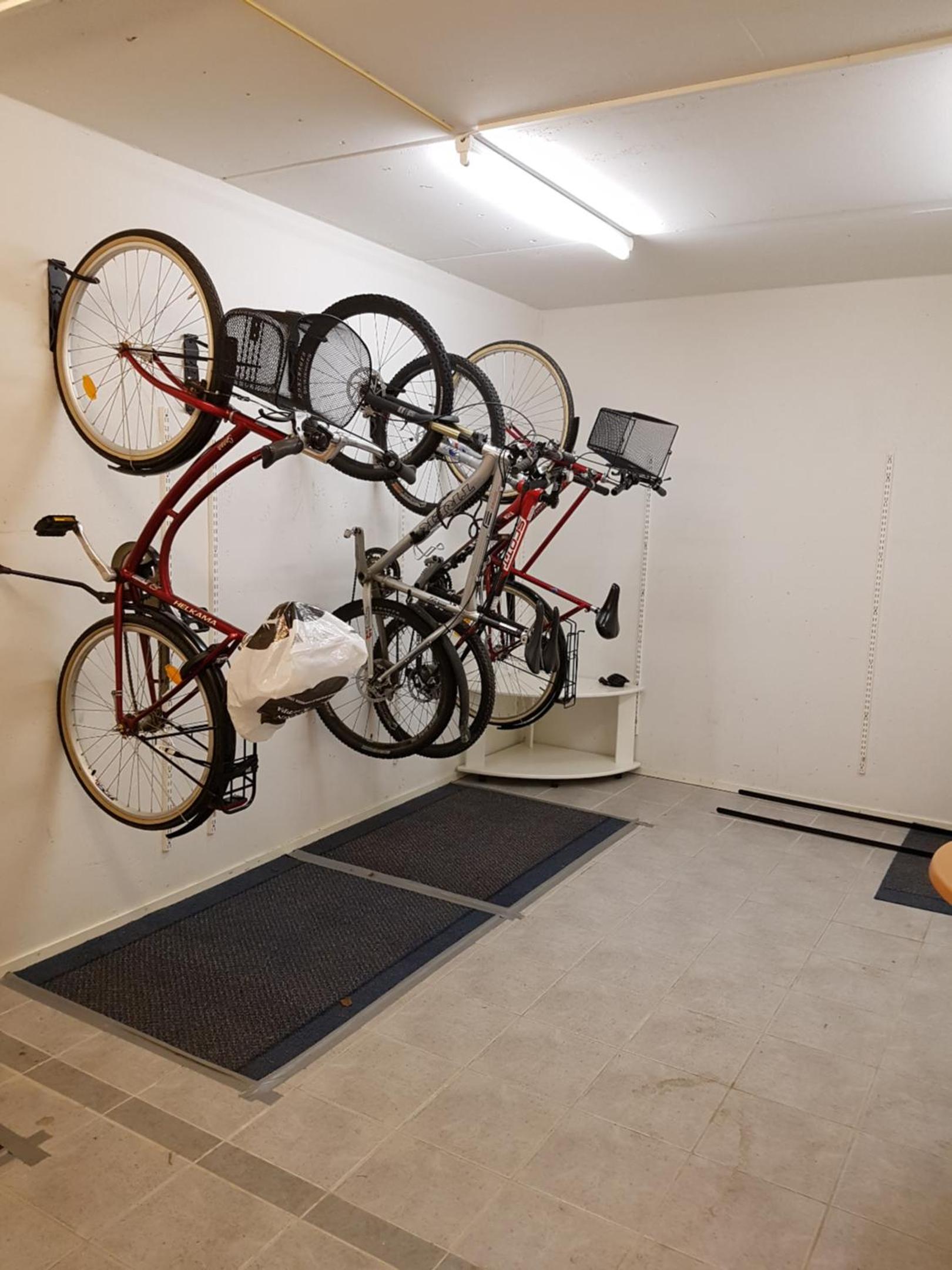 One-Bedroom Apartment - Photo 25
