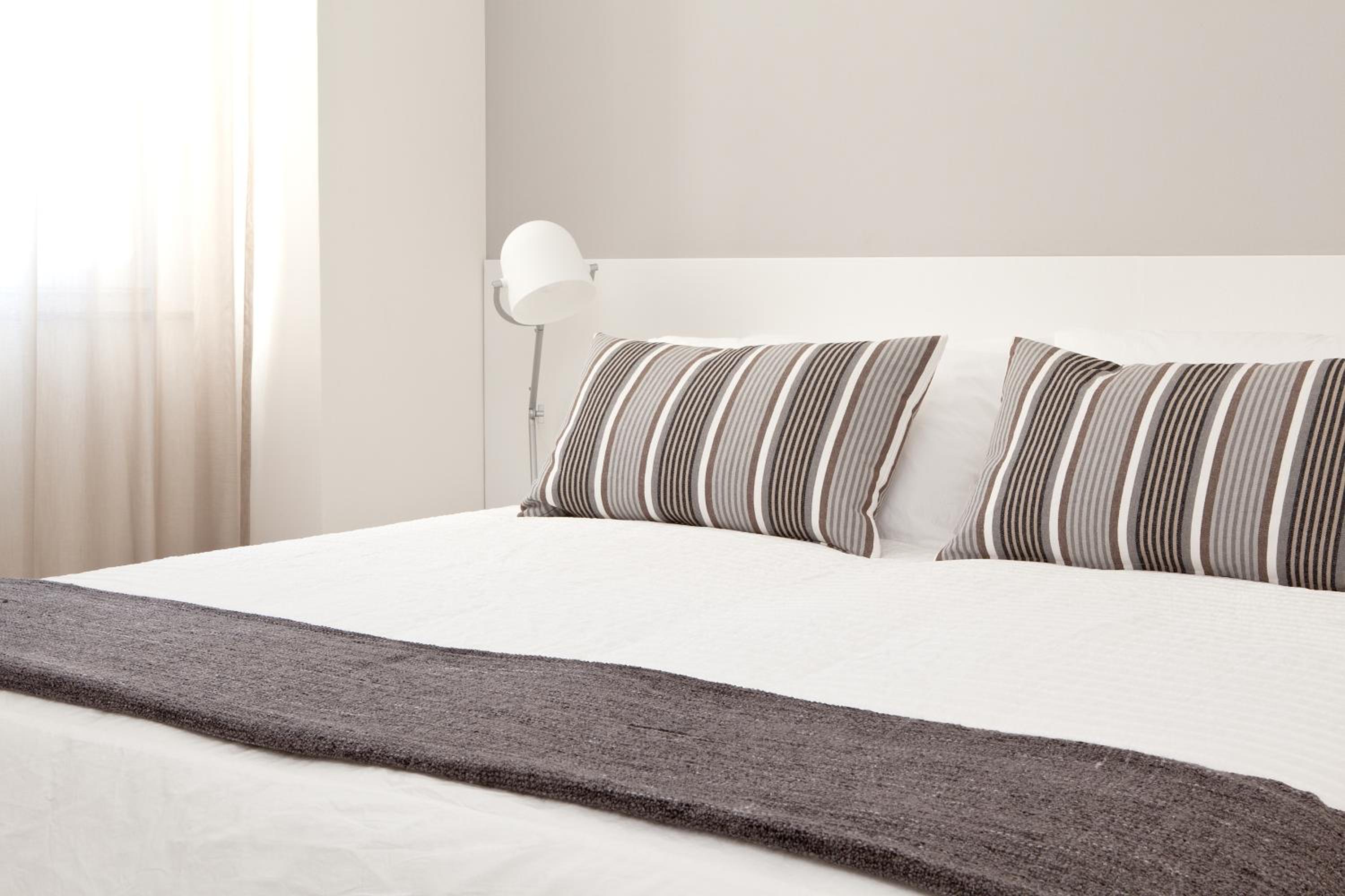 Apartment with Courtyard View