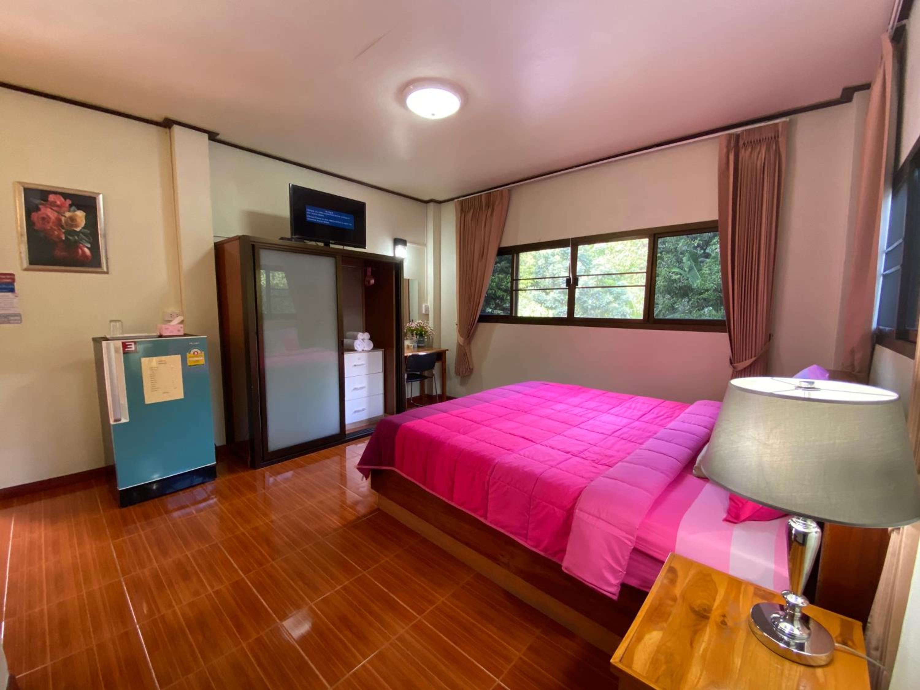 Double or Twin Room with Balcony and Mountain View photo 3