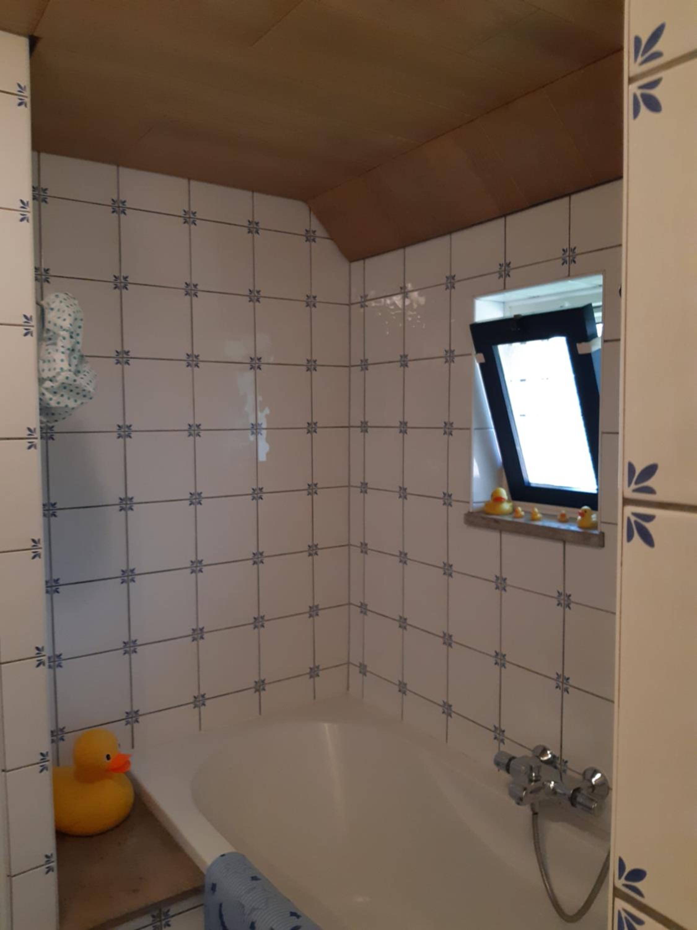 Standard Twin Room with Garden View - Photo 9
