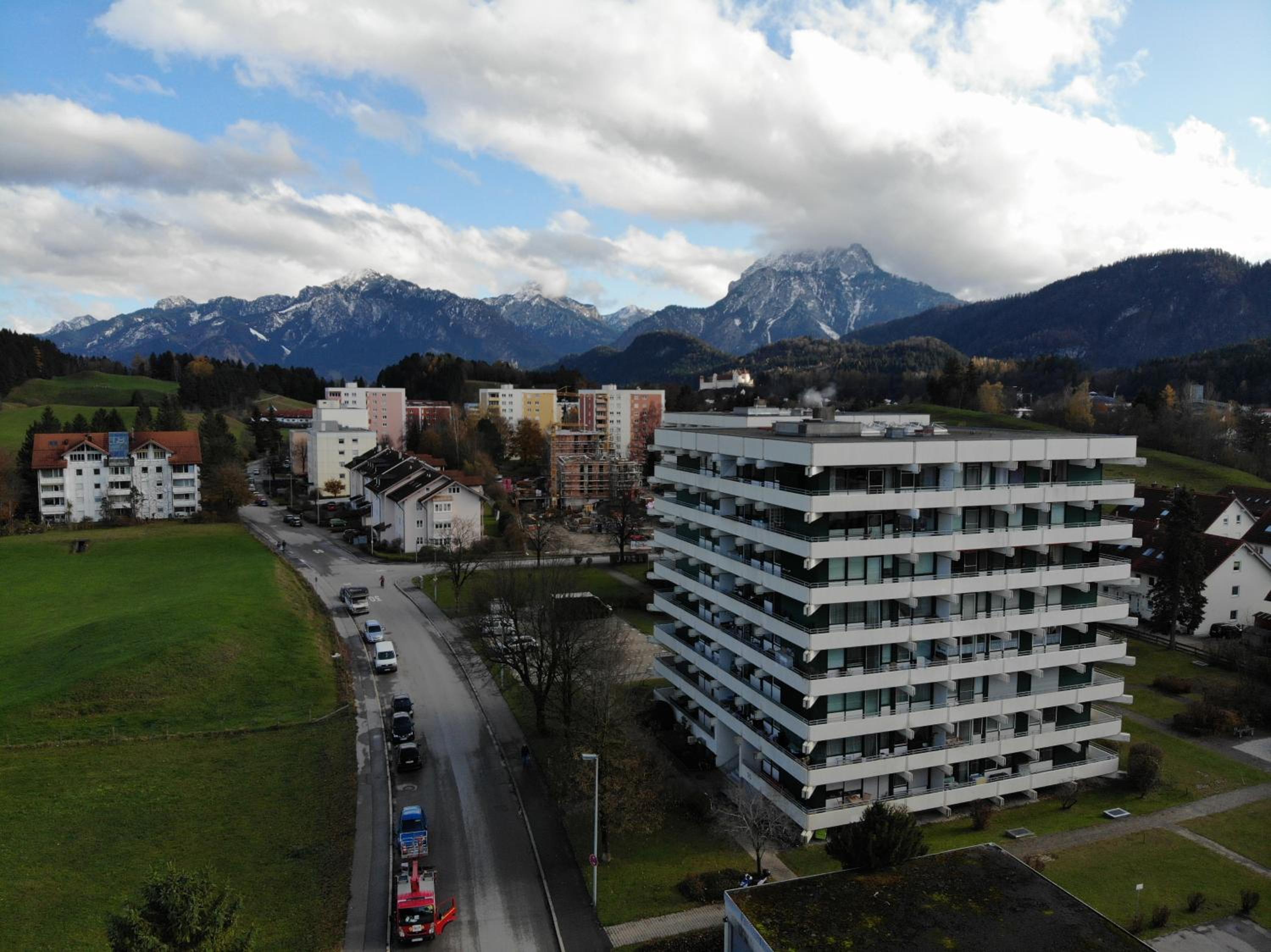 Apartment with Mountain View photo 2