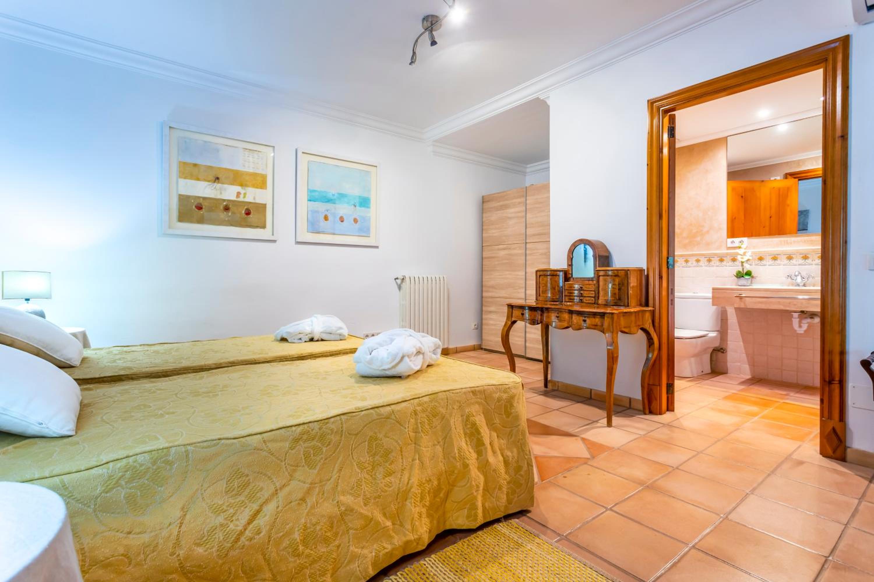 Casa de cuatro habitaciones